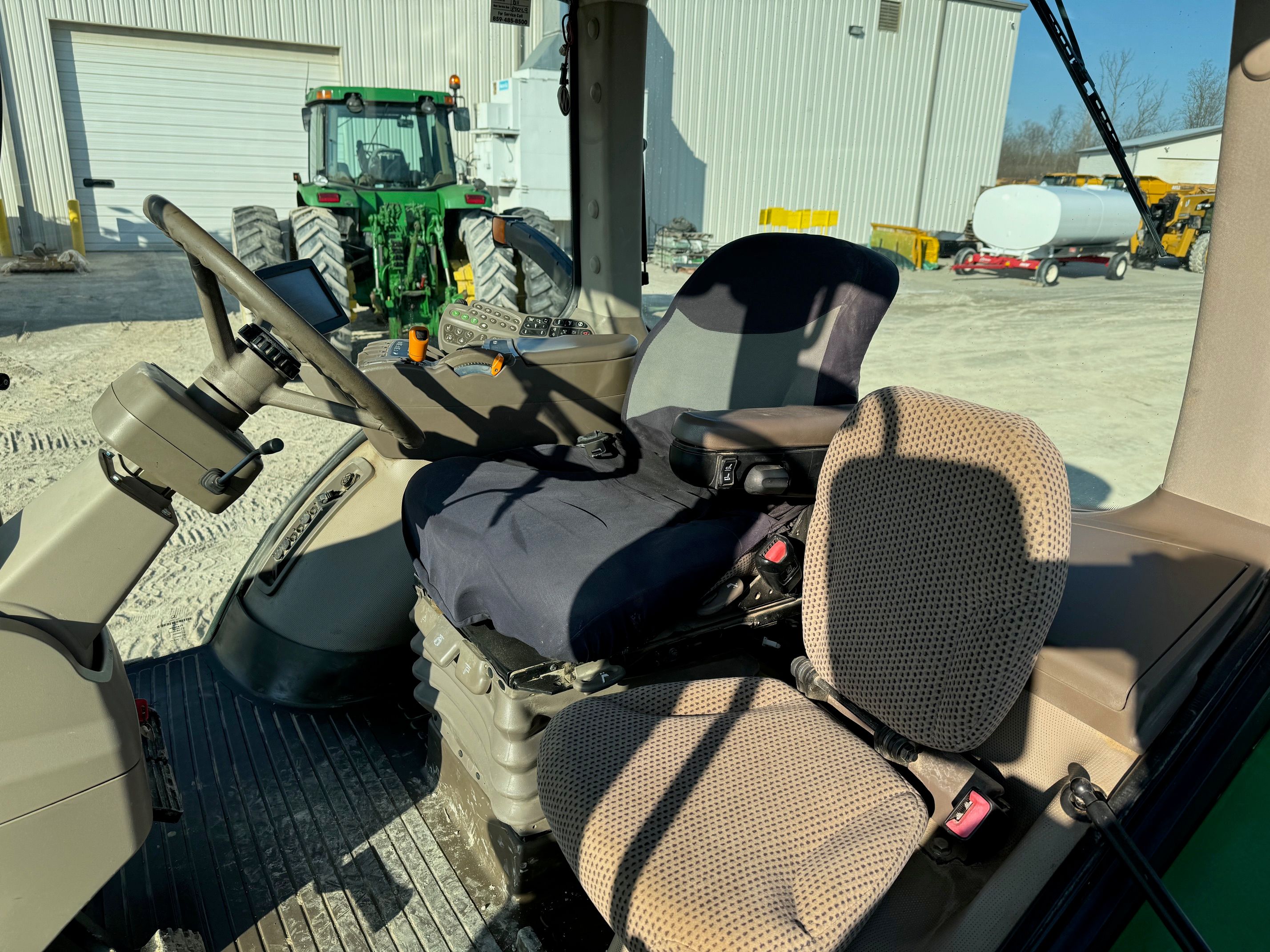 2013 JOHN DEERE 7200R Photo 6 Thumbnail