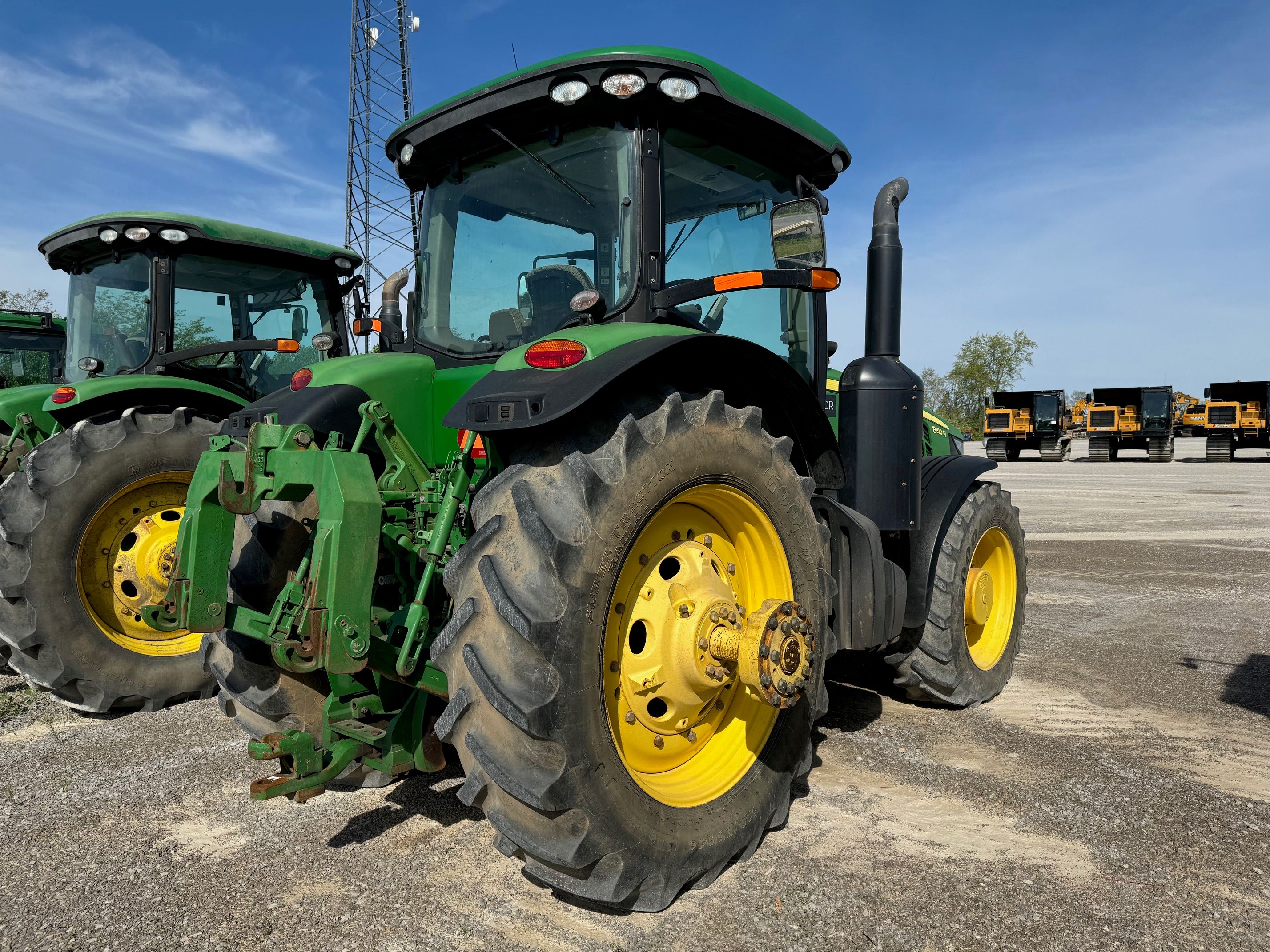 2012 JOHN DEERE 8310R Photo 4 Thumbnail