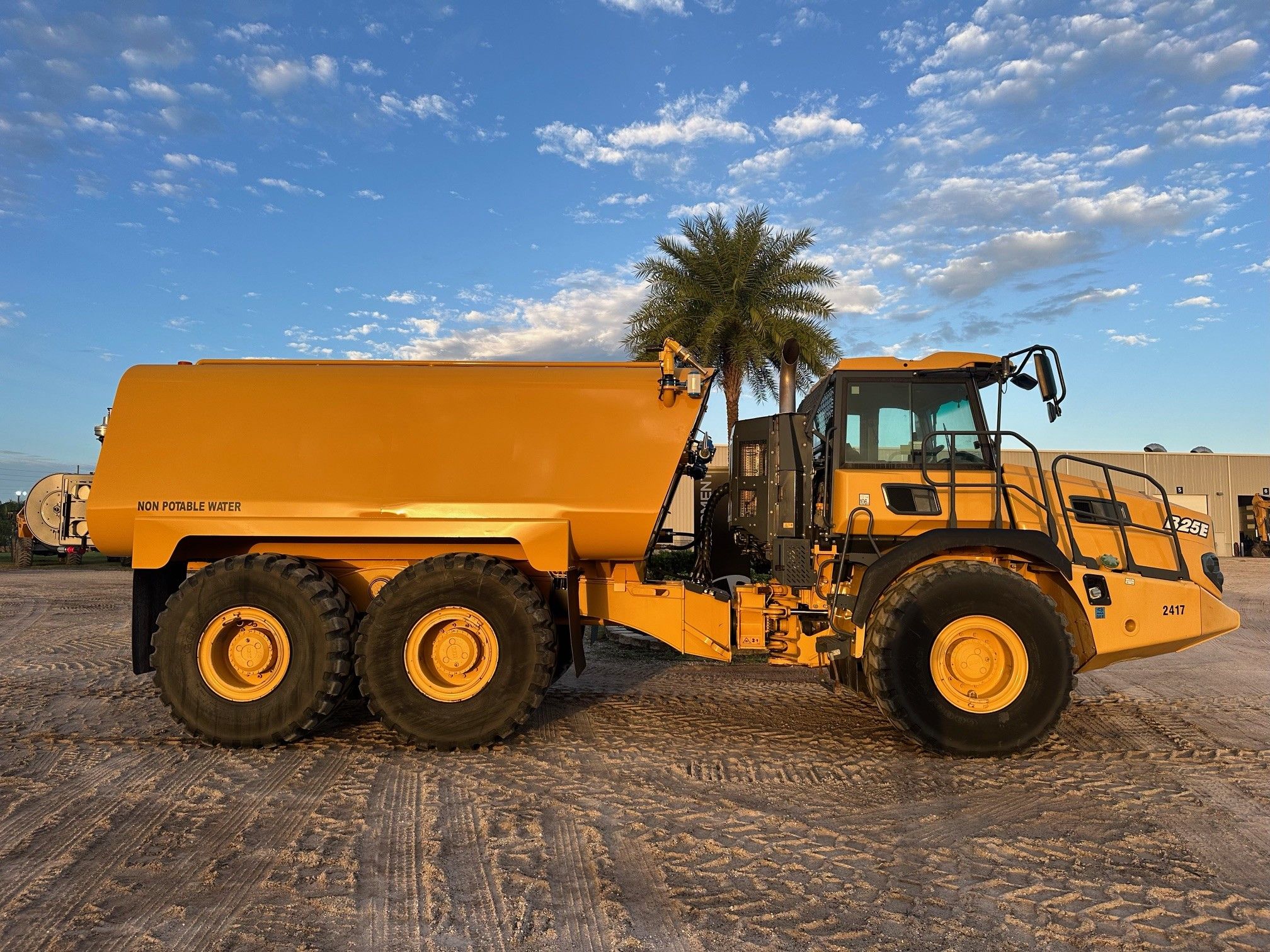 2021 BELL B25E Photo 5 Thumbnail