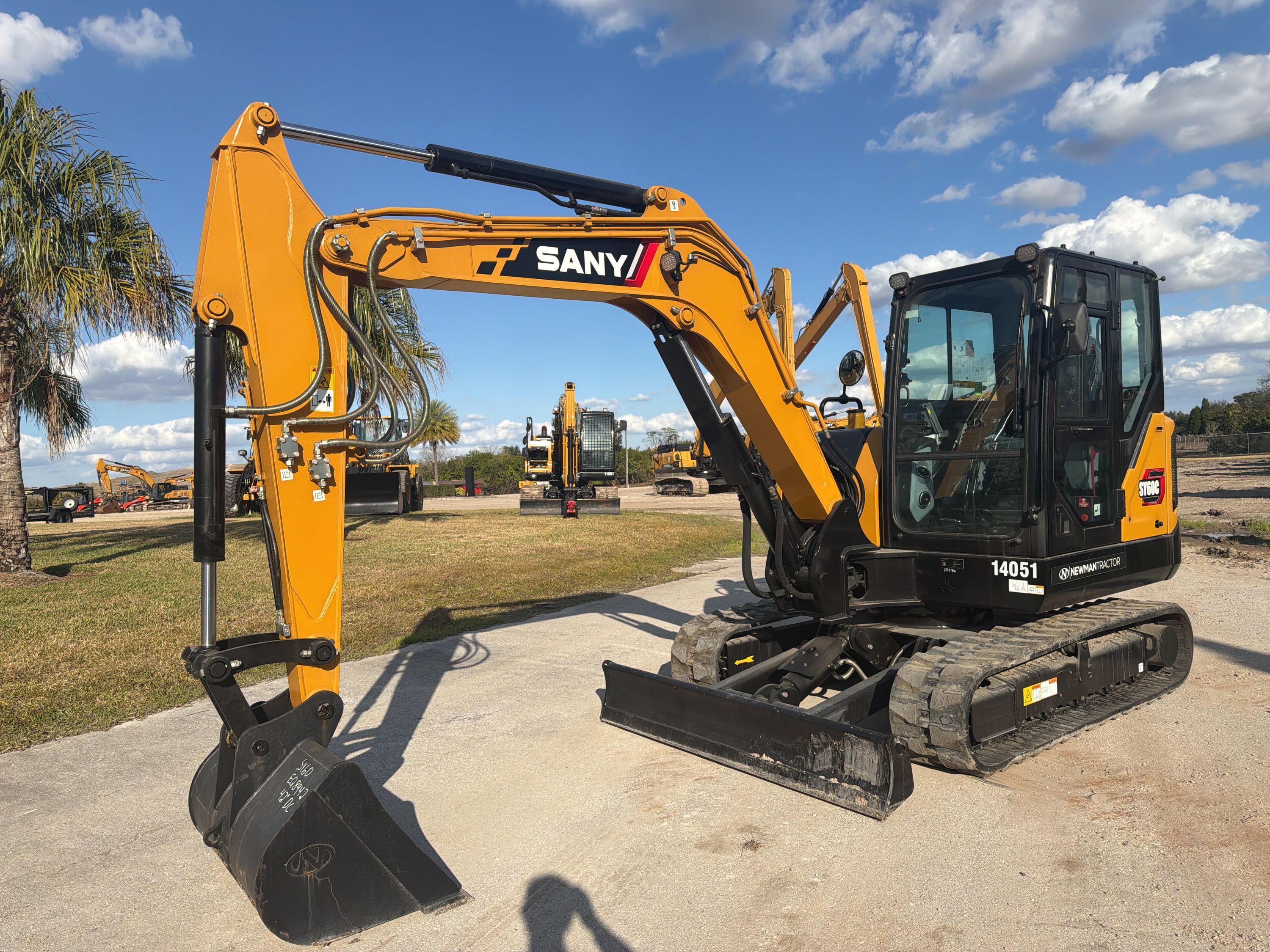 Equipment Photo - EQ14051 Thumbnail