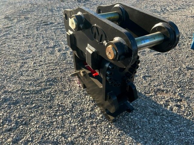 MANUAL TILT COUPLER FOR SY155U Photo 1 Thumbnail