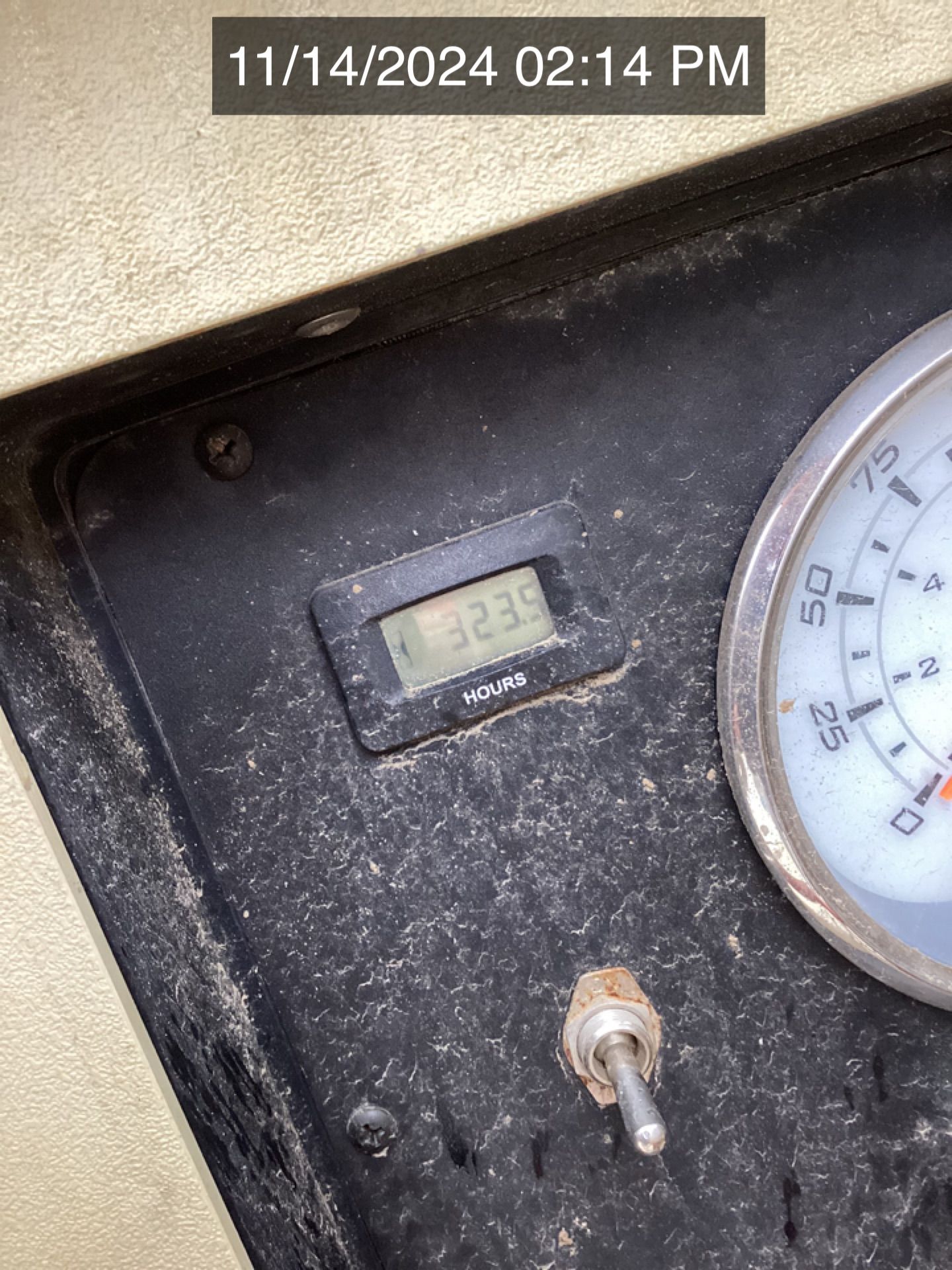 2022 DOOSAN P185 Photo 4 Thumbnail