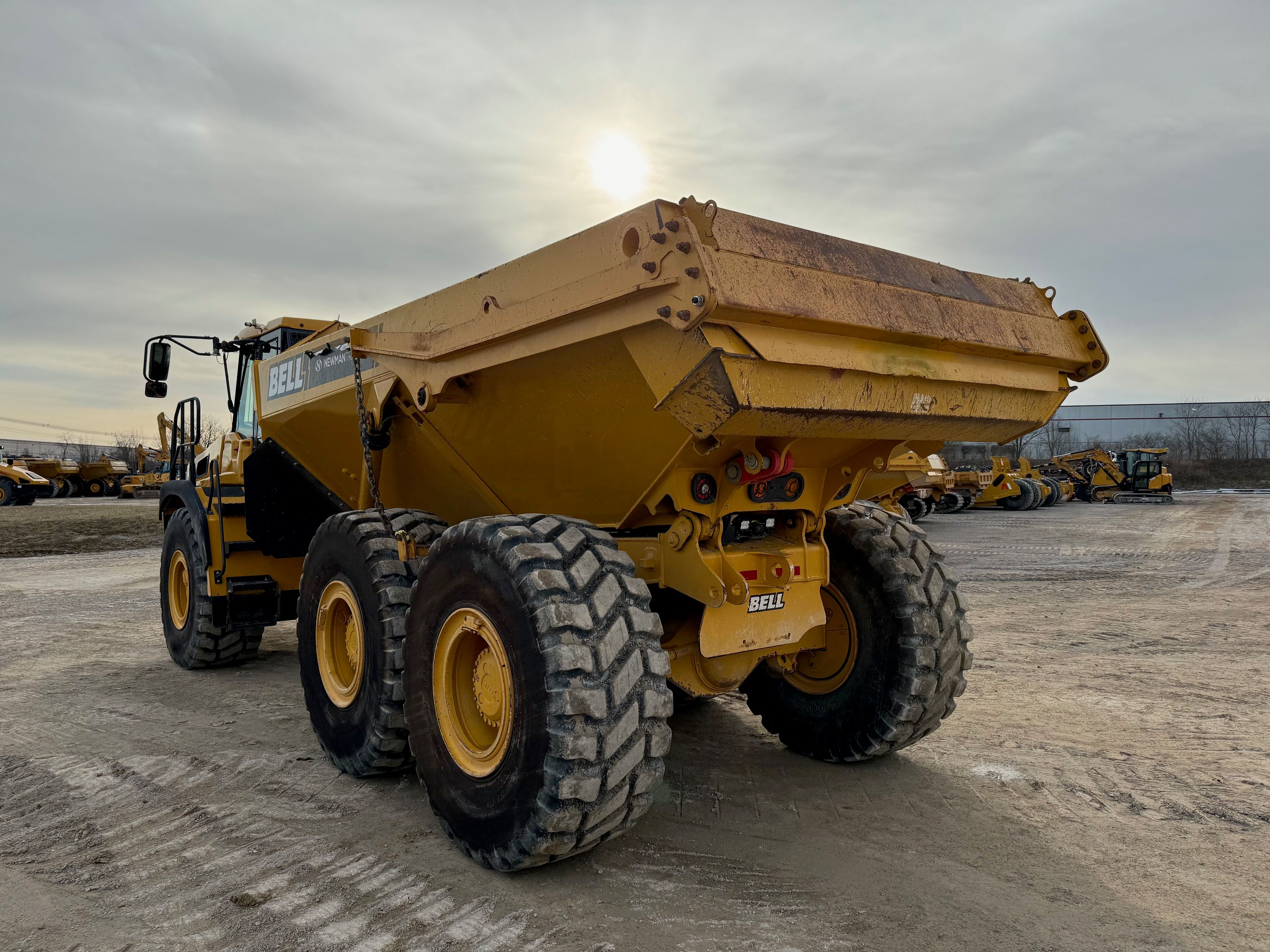 2021 BELL B25E Photo 2 Thumbnail