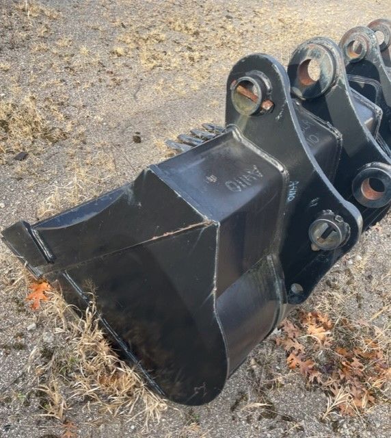 54" GP EXCAVATOR BUCKET FOR LIEBHERR 912 LIT. Photo 4 Thumbnail