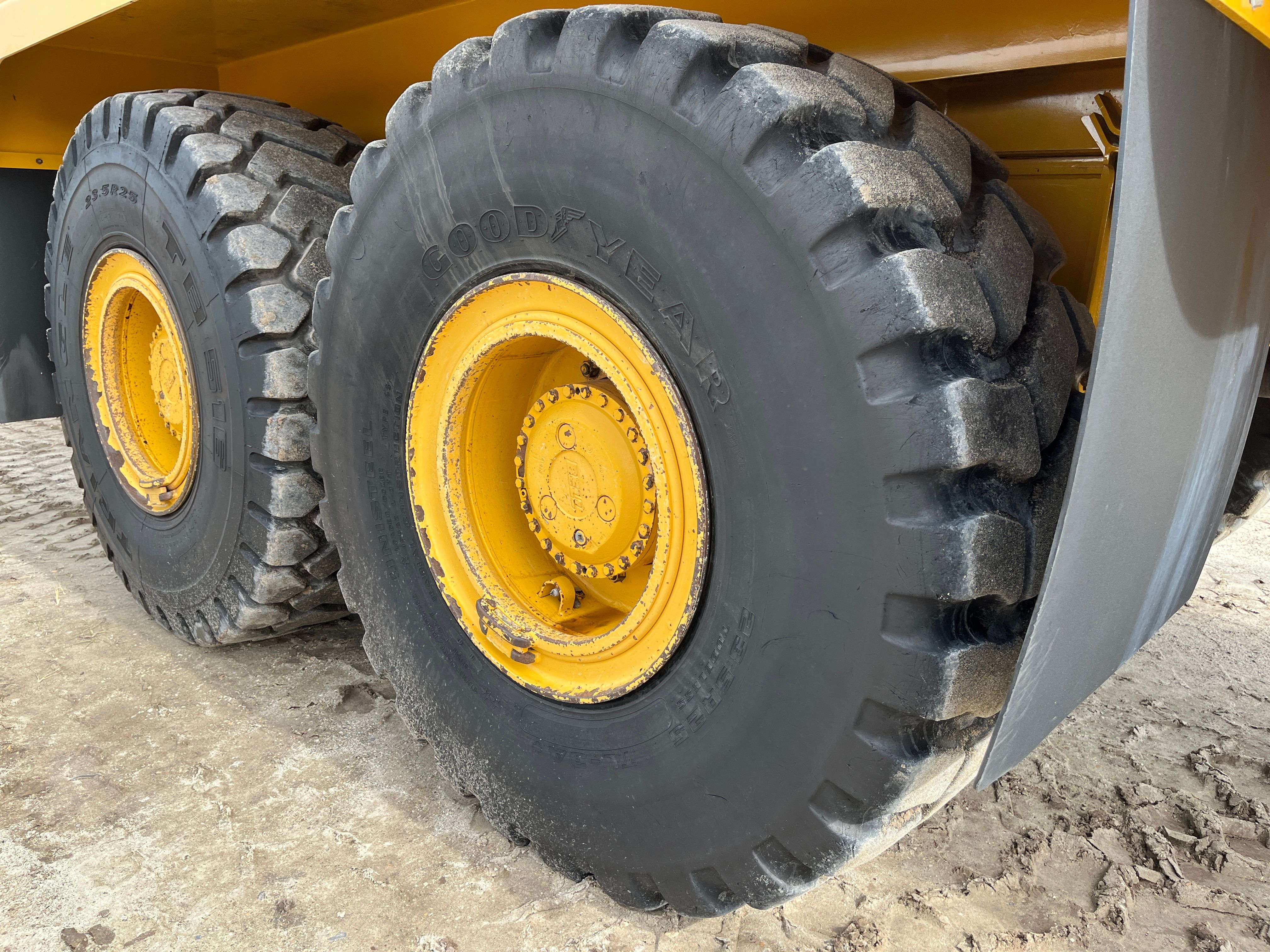 2020 BELL B30E Photo 15 Thumbnail