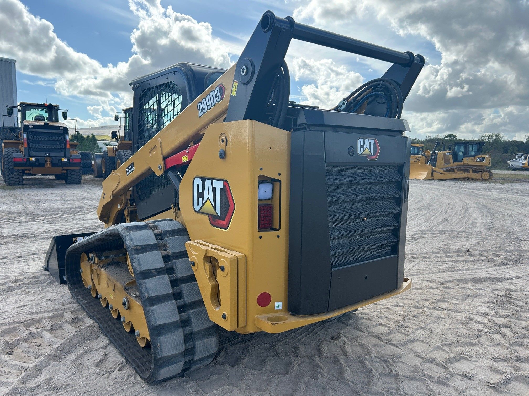 2024 CAT 299D3 Photo 3 Thumbnail