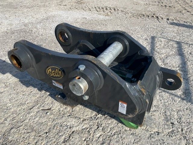 HYDRAULIC QUICK COUPLER FOR SY365C Photo 1 Thumbnail