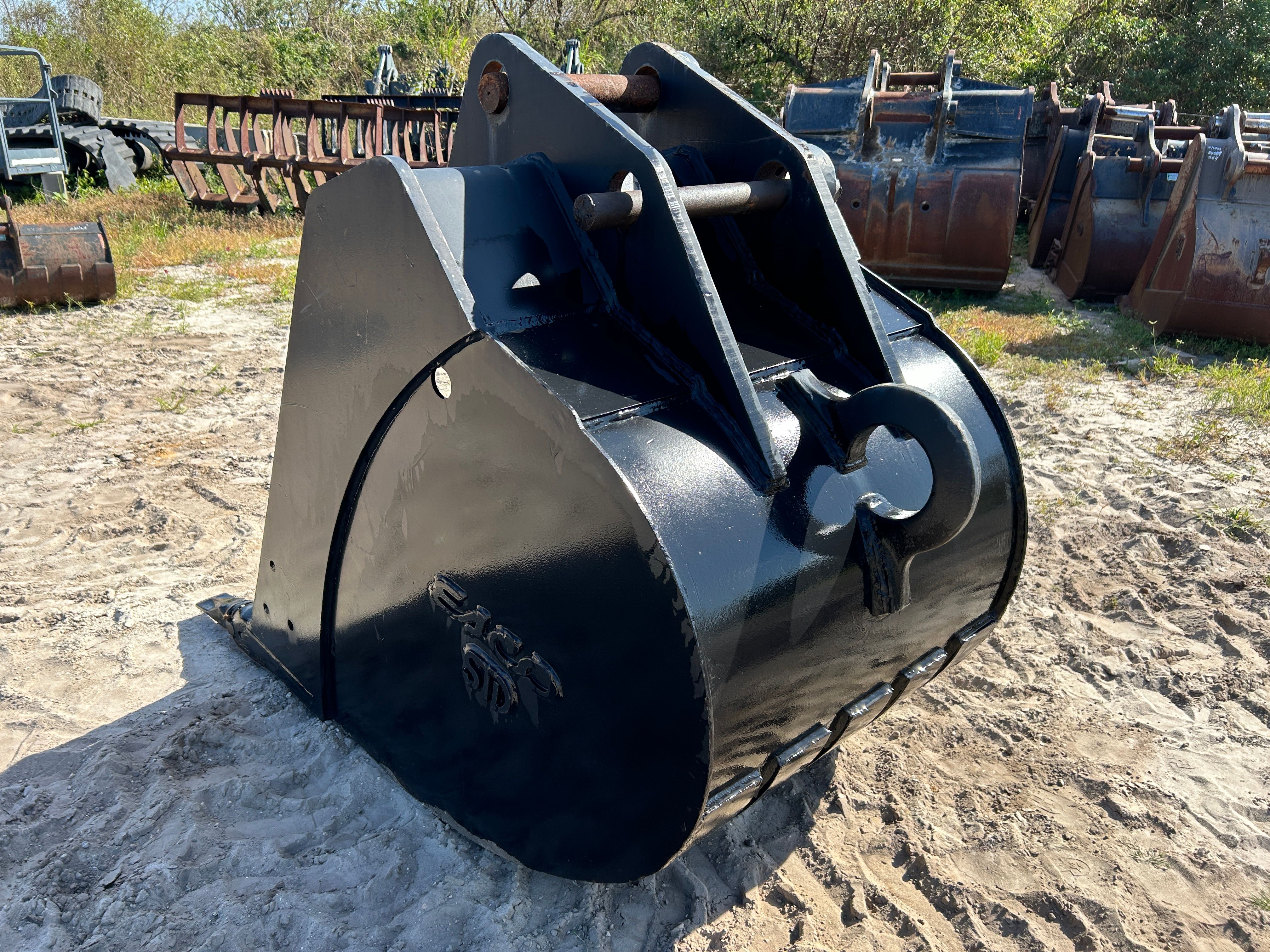 42" BUCKET FOR SANY SY215C Photo 1 Thumbnail