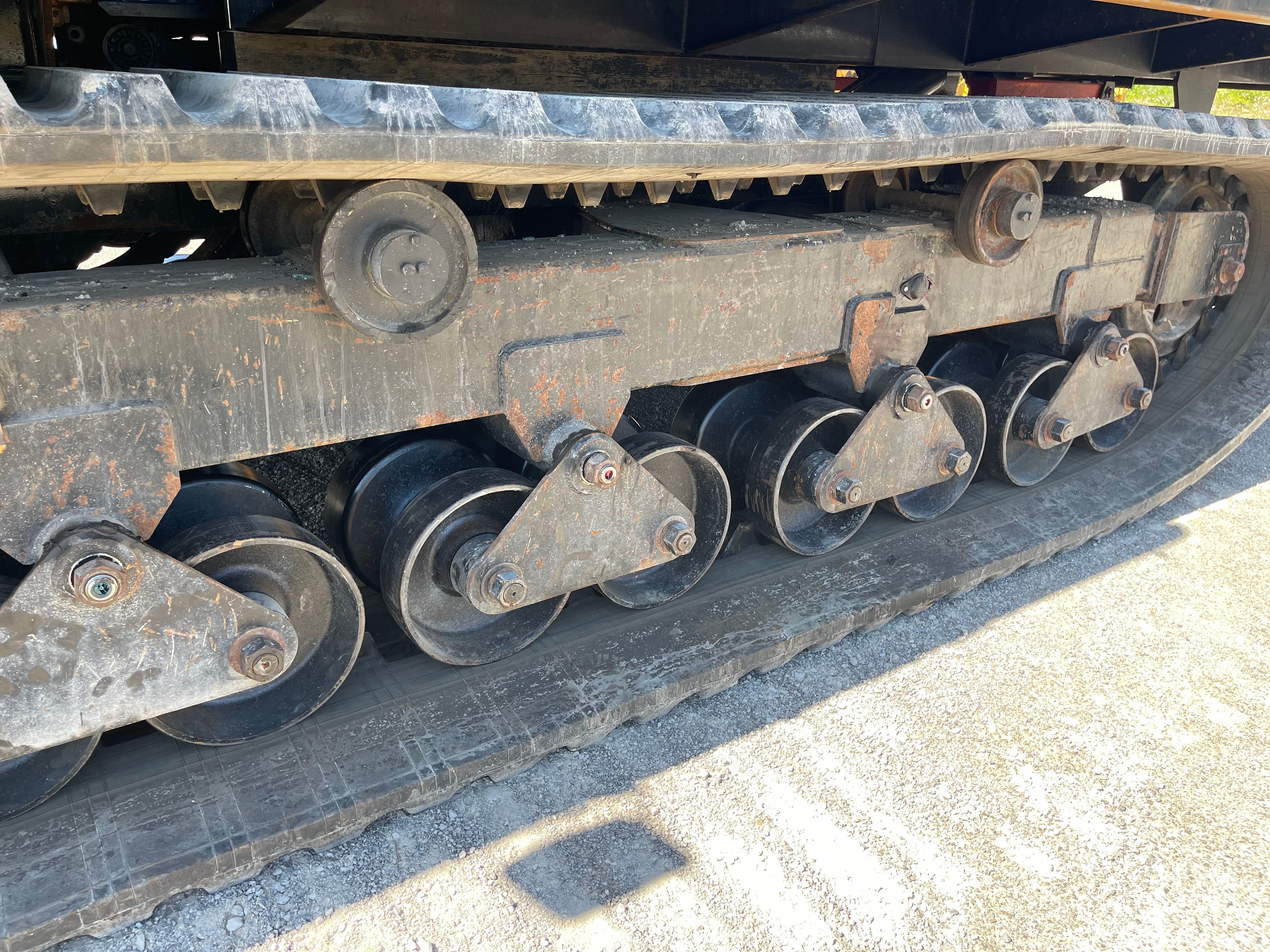 2017 MOROOKA MST 2200VD Photo 6 Thumbnail