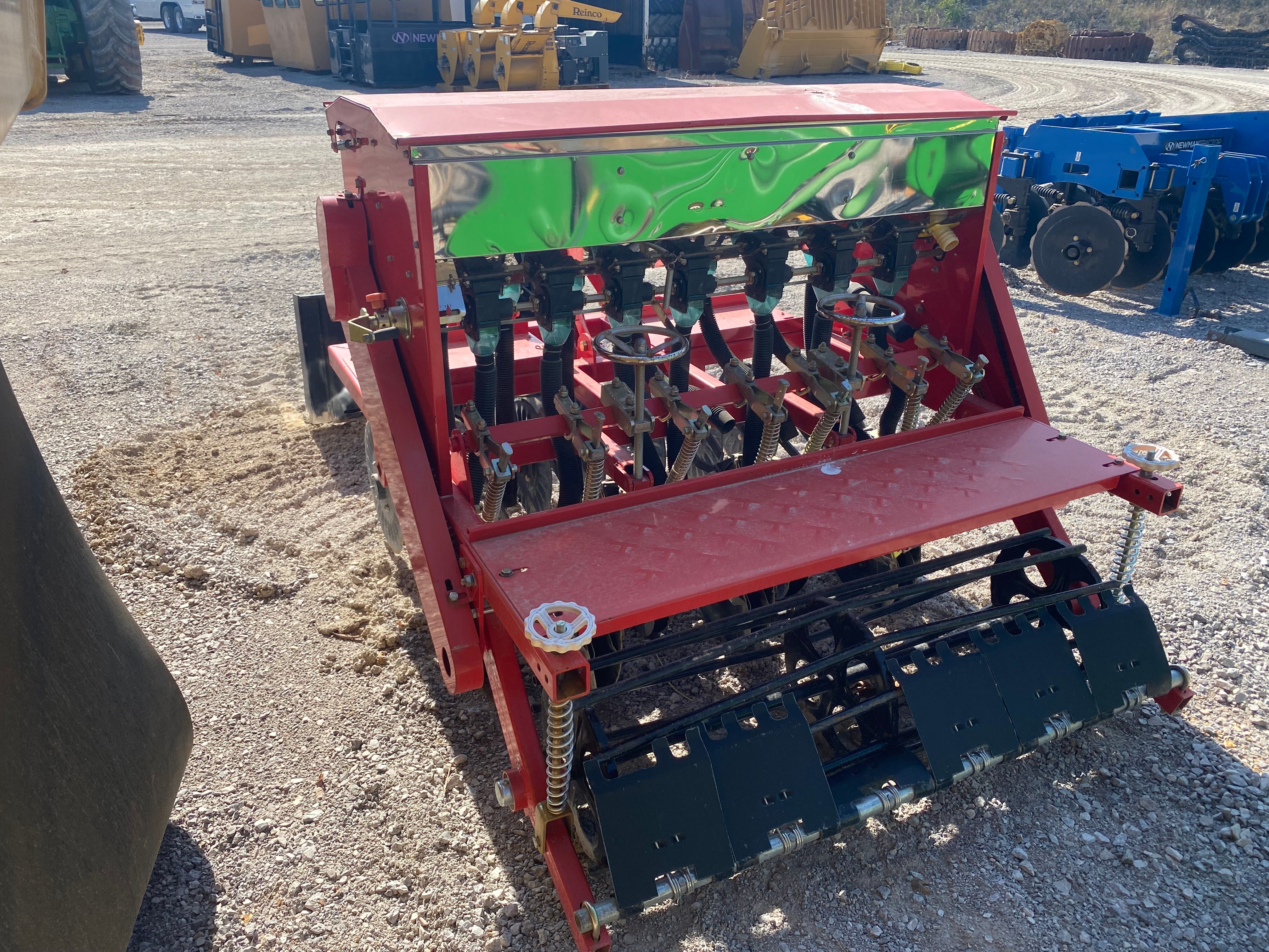 48" 3 POINT HITCH NO TILL DRILL SEEDER Photo 3 Thumbnail
