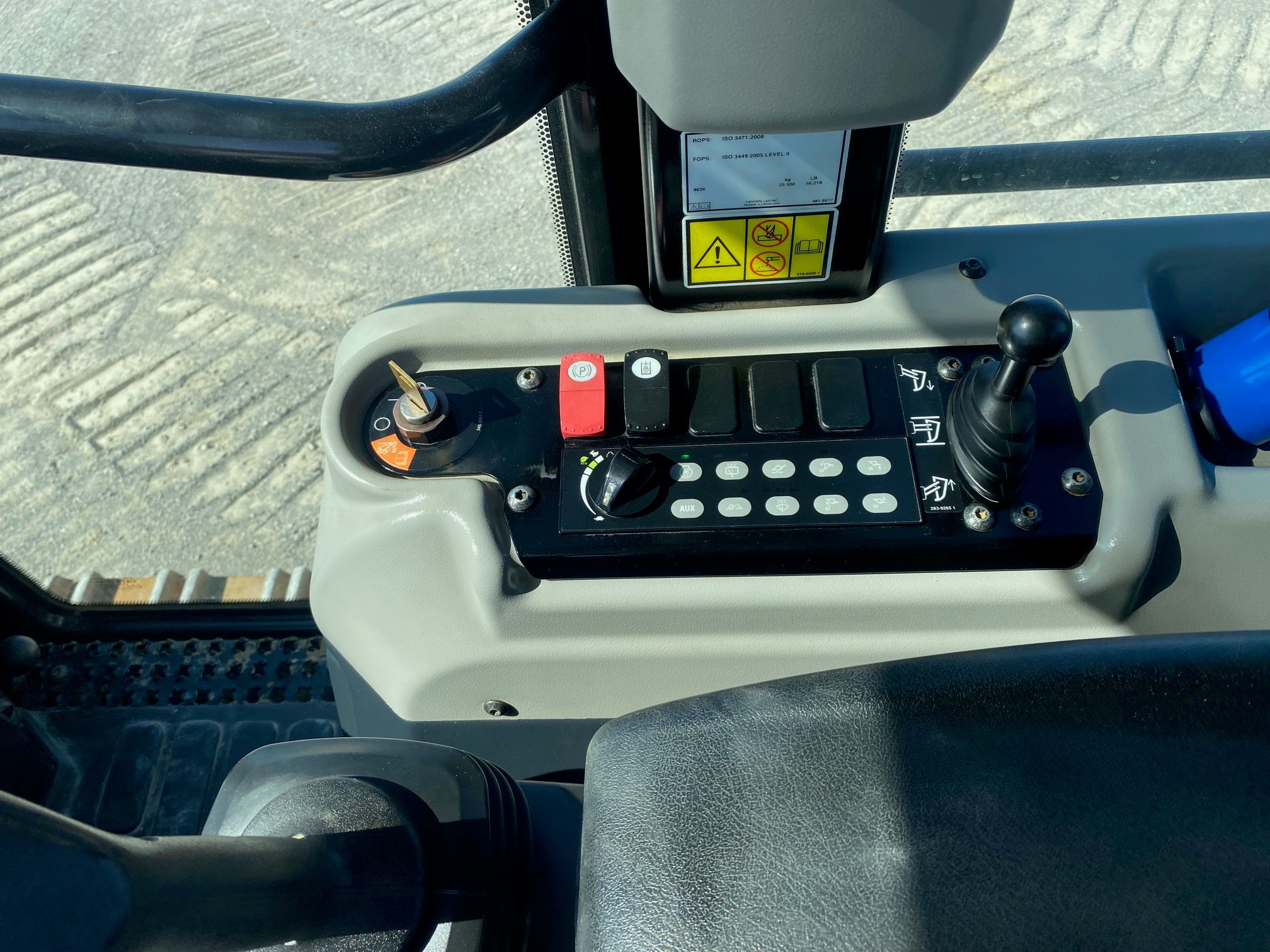 2019 CAT 963K Photo 7 Thumbnail