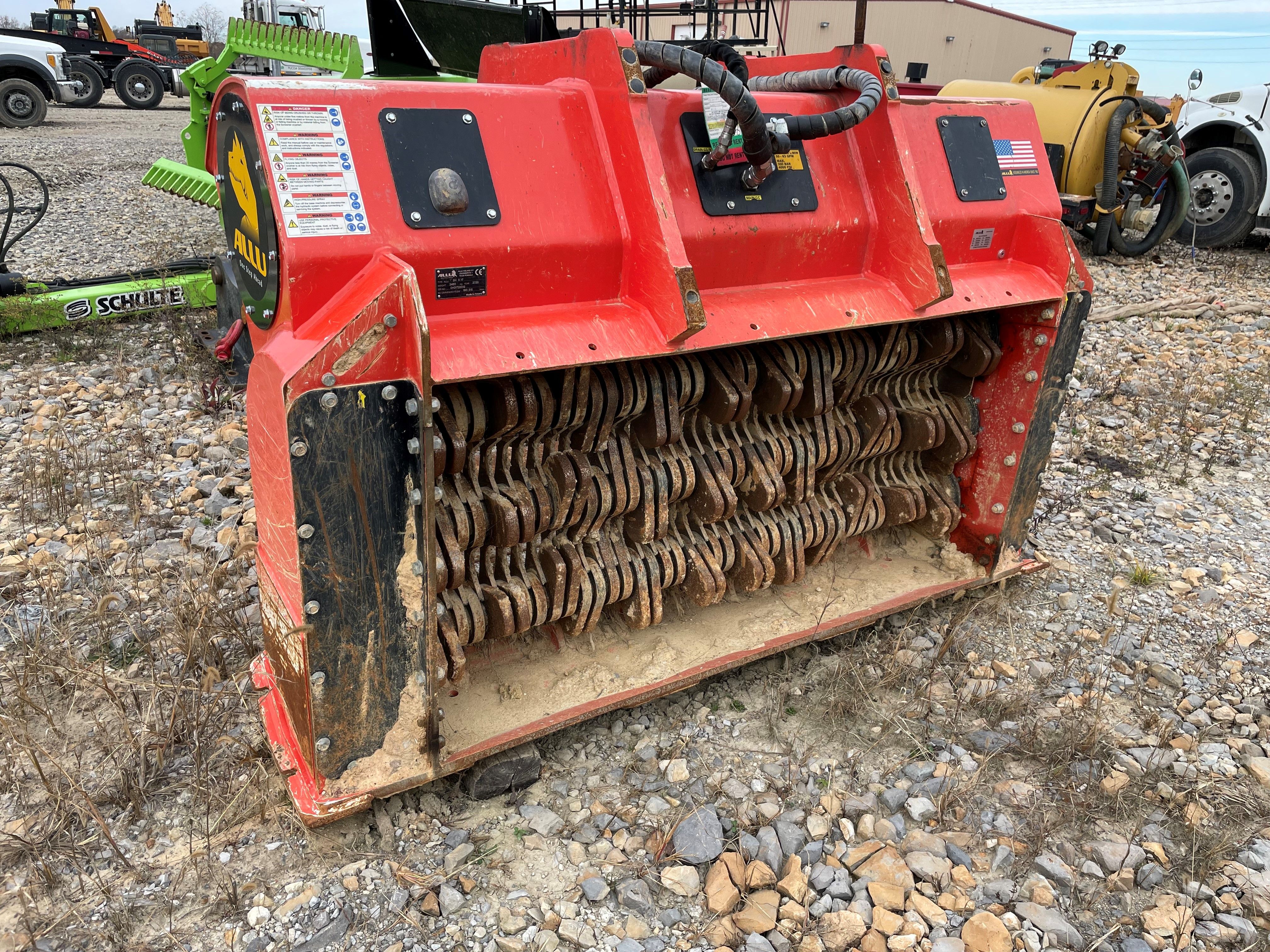 2 YD EXCAVATOR PADDING BUCKET Photo 3 Thumbnail