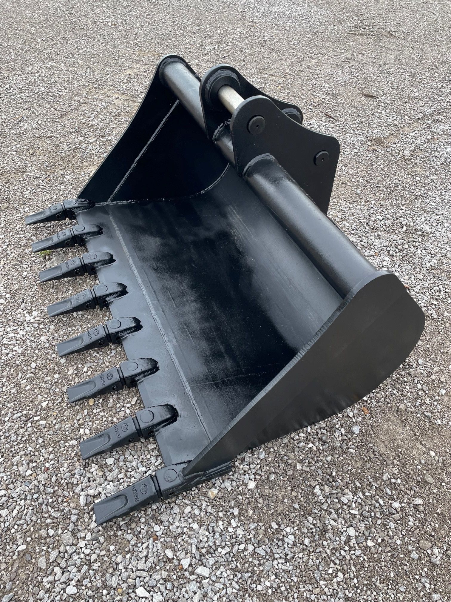 48" EXCAVATOR DIGGING BUCKET 45MM PIN Photo 1 Thumbnail