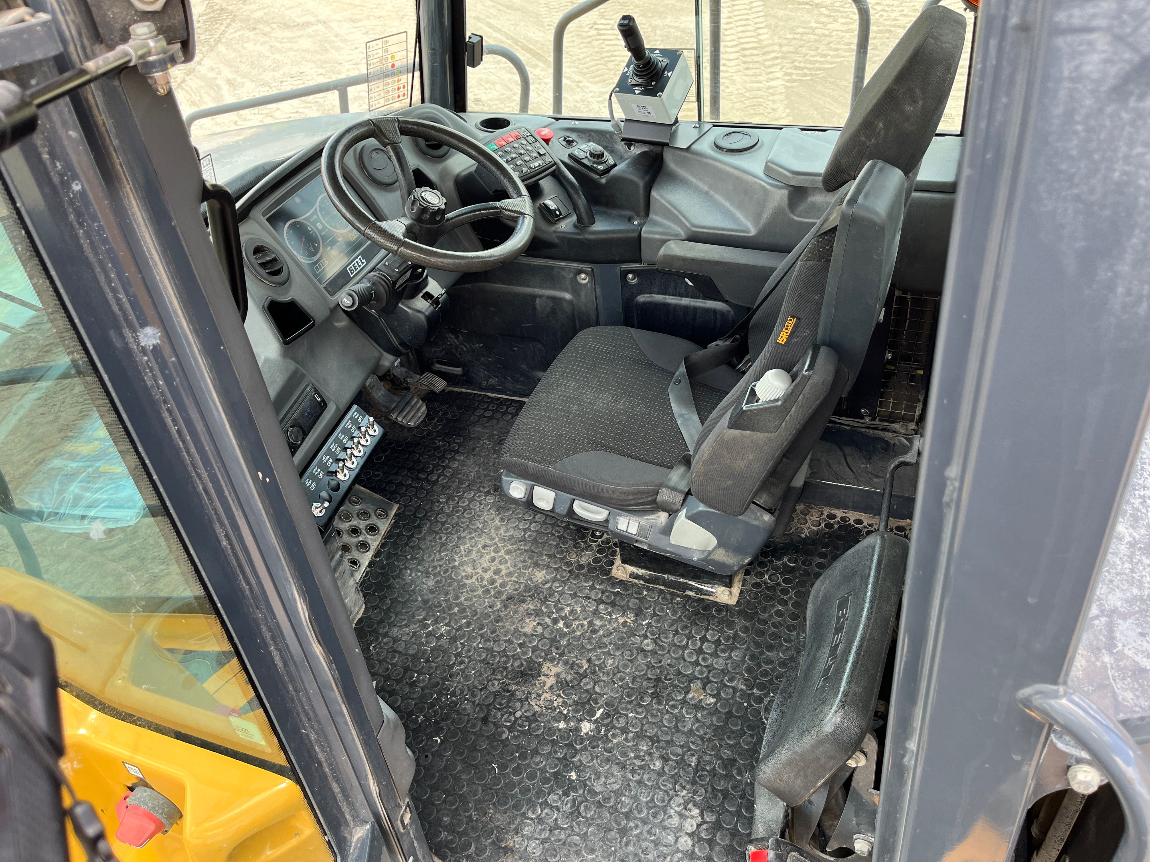 2021 BELL B45E Photo 7 Thumbnail