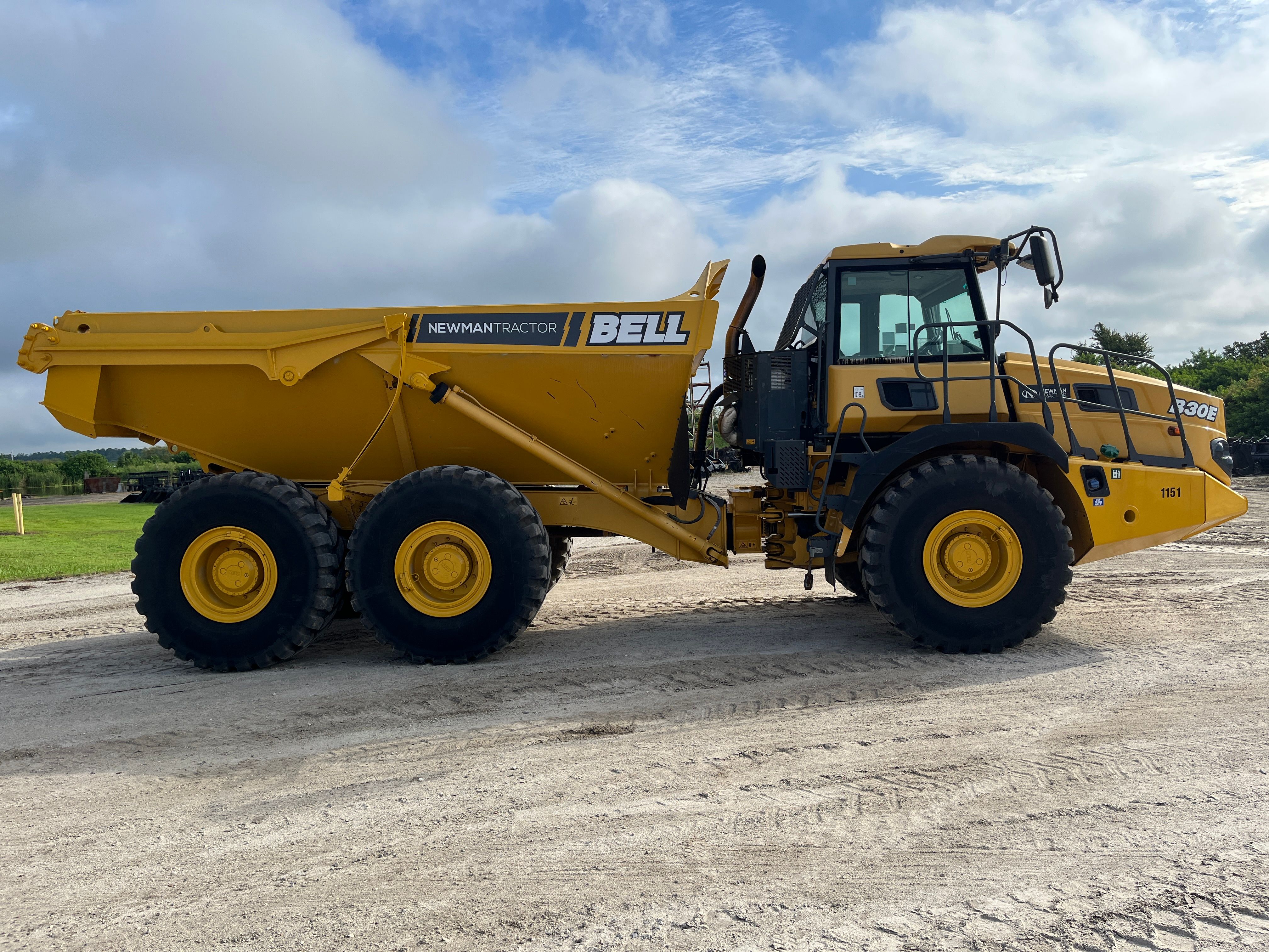 2020 BELL B30E Photo 5 Thumbnail