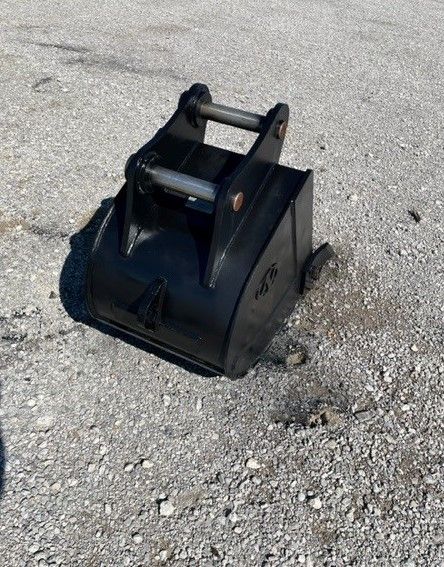 24" EXCAVATOR DIGGING BUCKET 55MM PIN Photo 4 Thumbnail