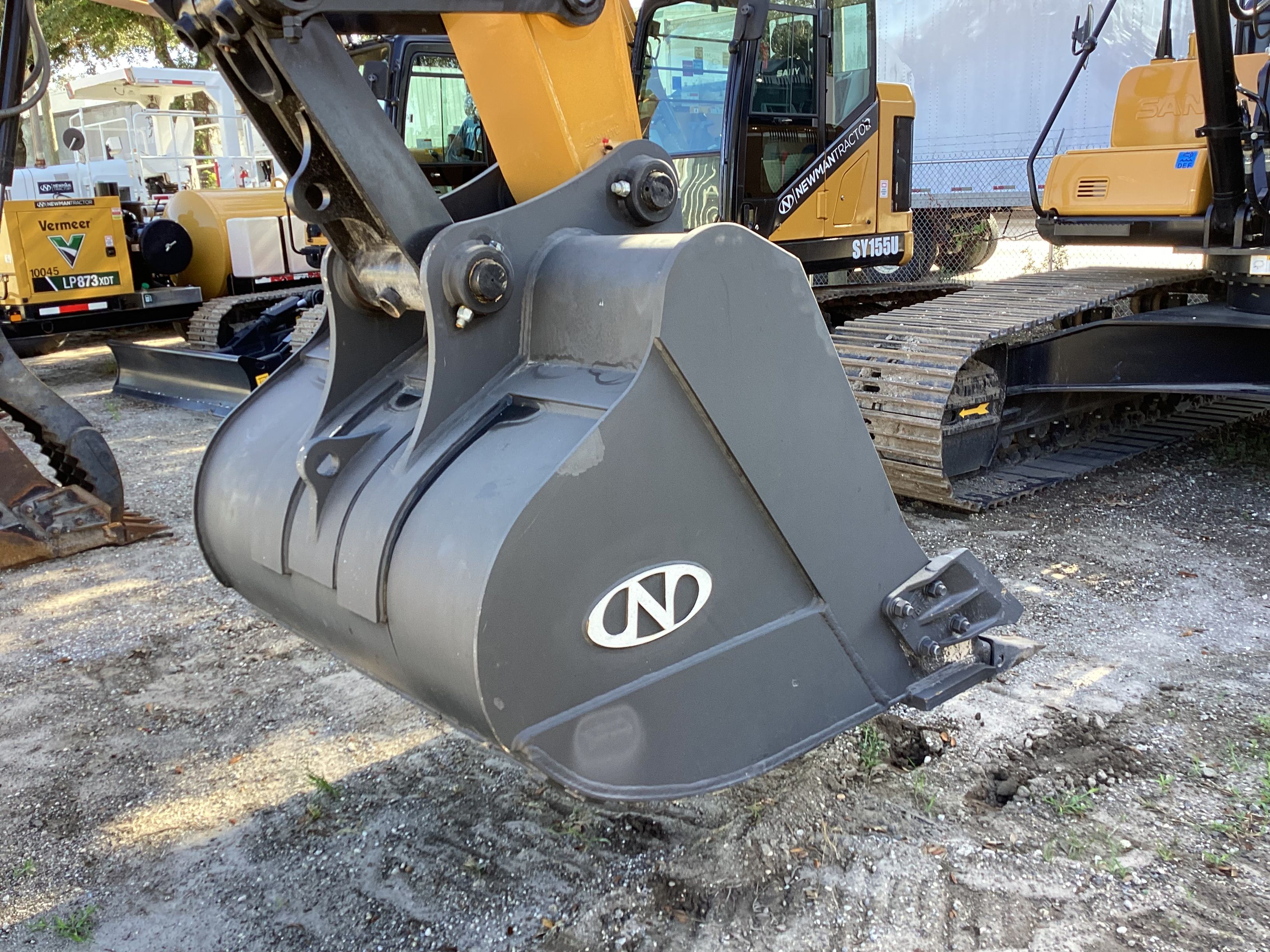 54" BUCKET FOR SY215C Photo 2 Thumbnail