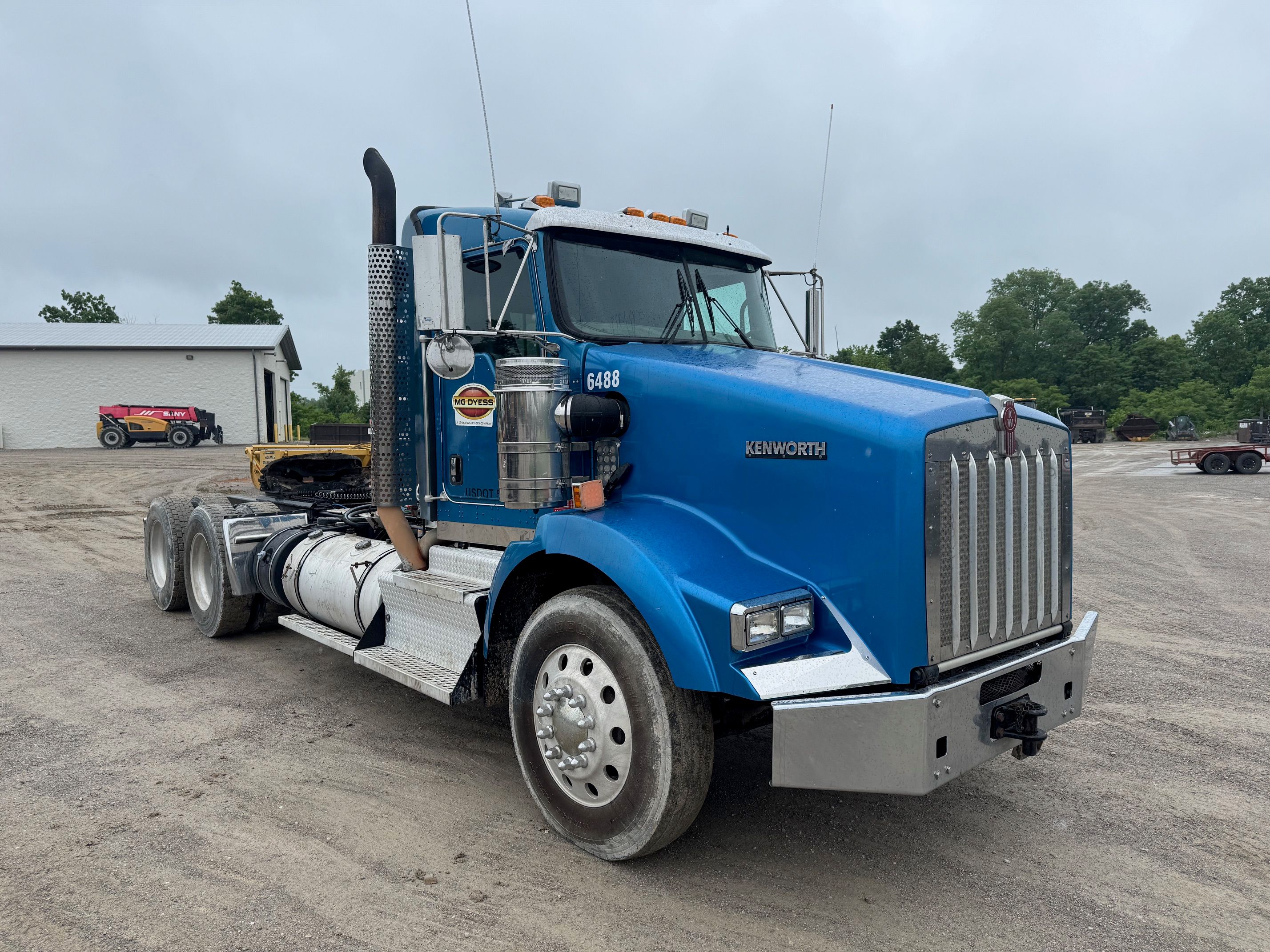 2012 KENWORTH T800 Photo 4 Thumbnail