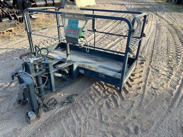 MAN BASKET FOR R40.30 Photo 3 Thumbnail