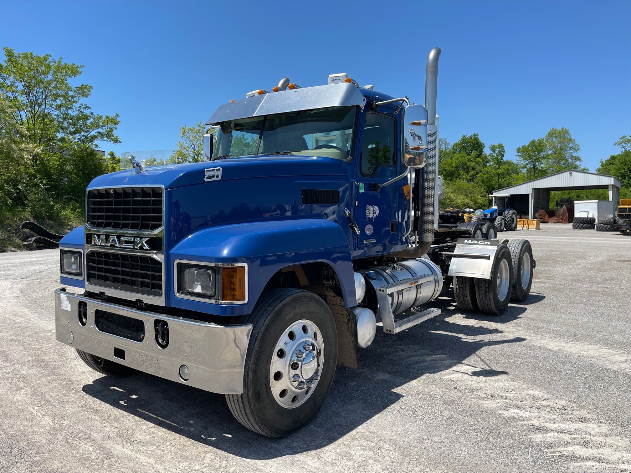 2021 MACK PI64T Photo 1 Thumbnail