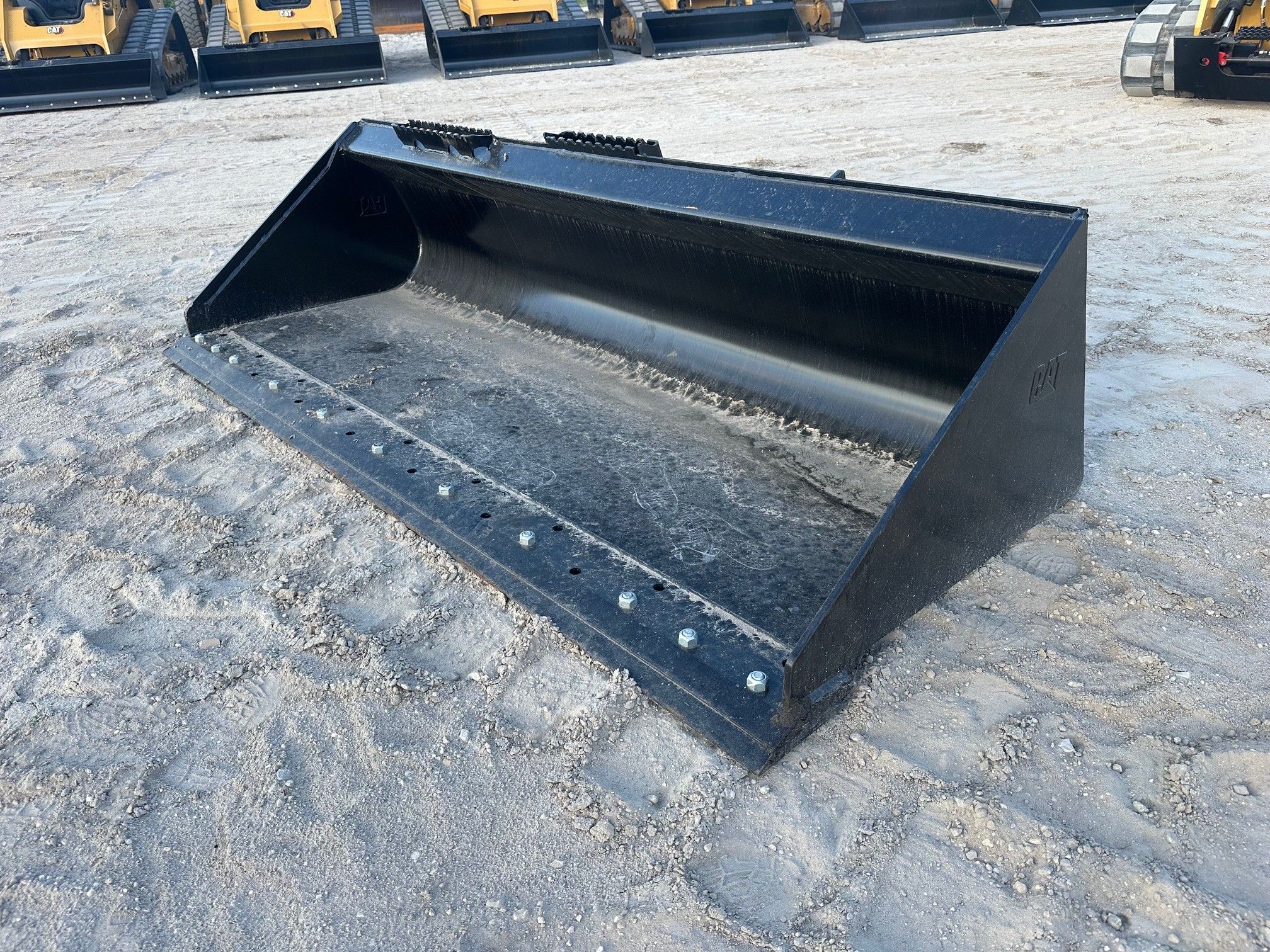 CAT 299D3 80" Skid Steer Bucket Photo 1 Thumbnail