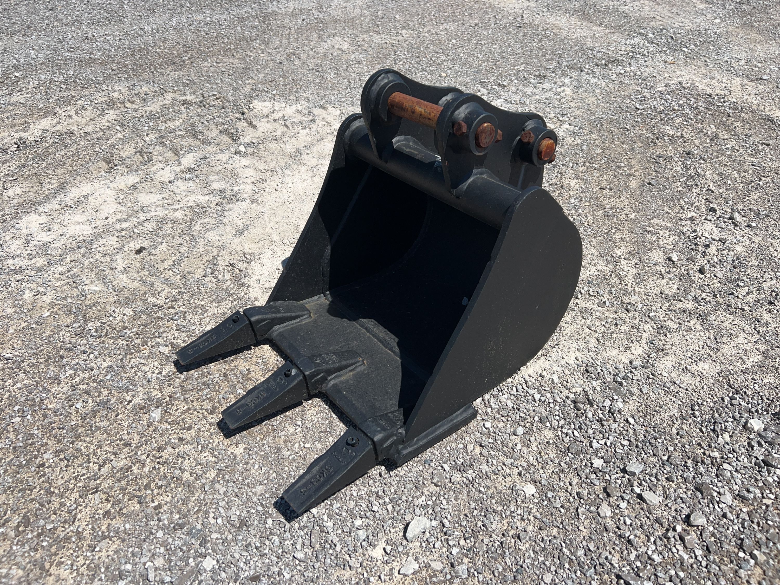Equipment Photo - EQ6750