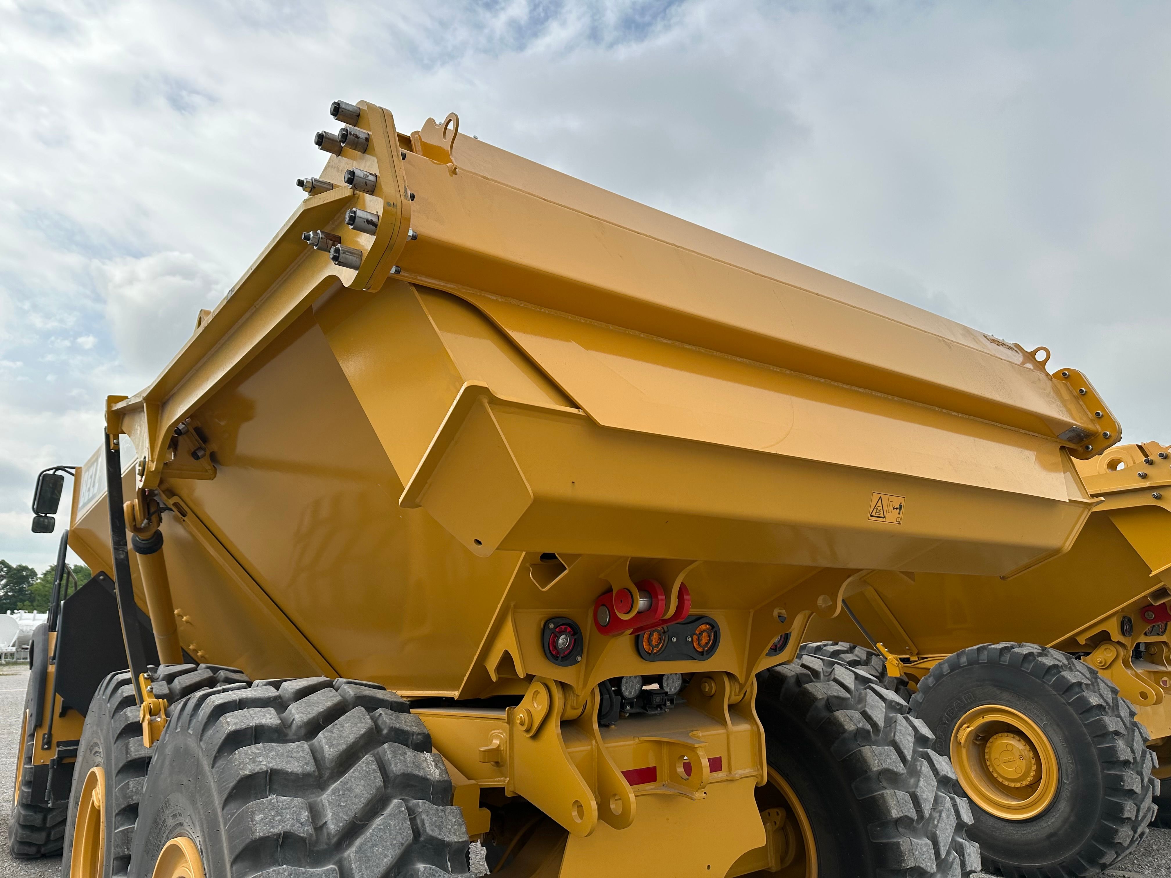 BELL B30E TAILGATE Photo 3 Thumbnail