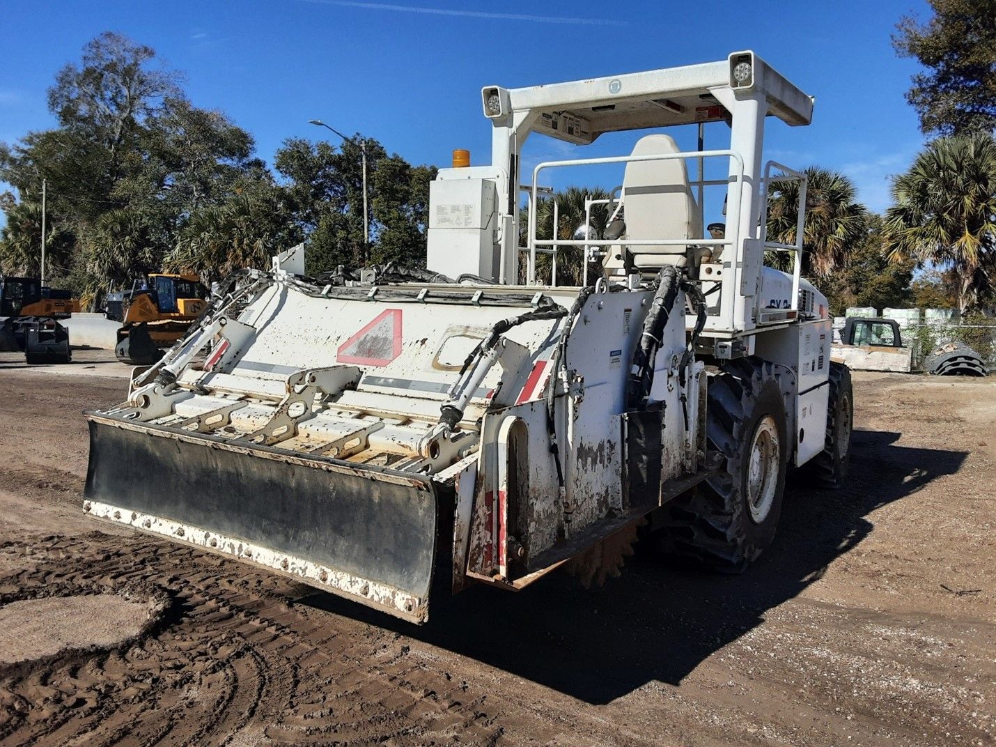 2015 ROADTEC SX2E Photo 4 Thumbnail