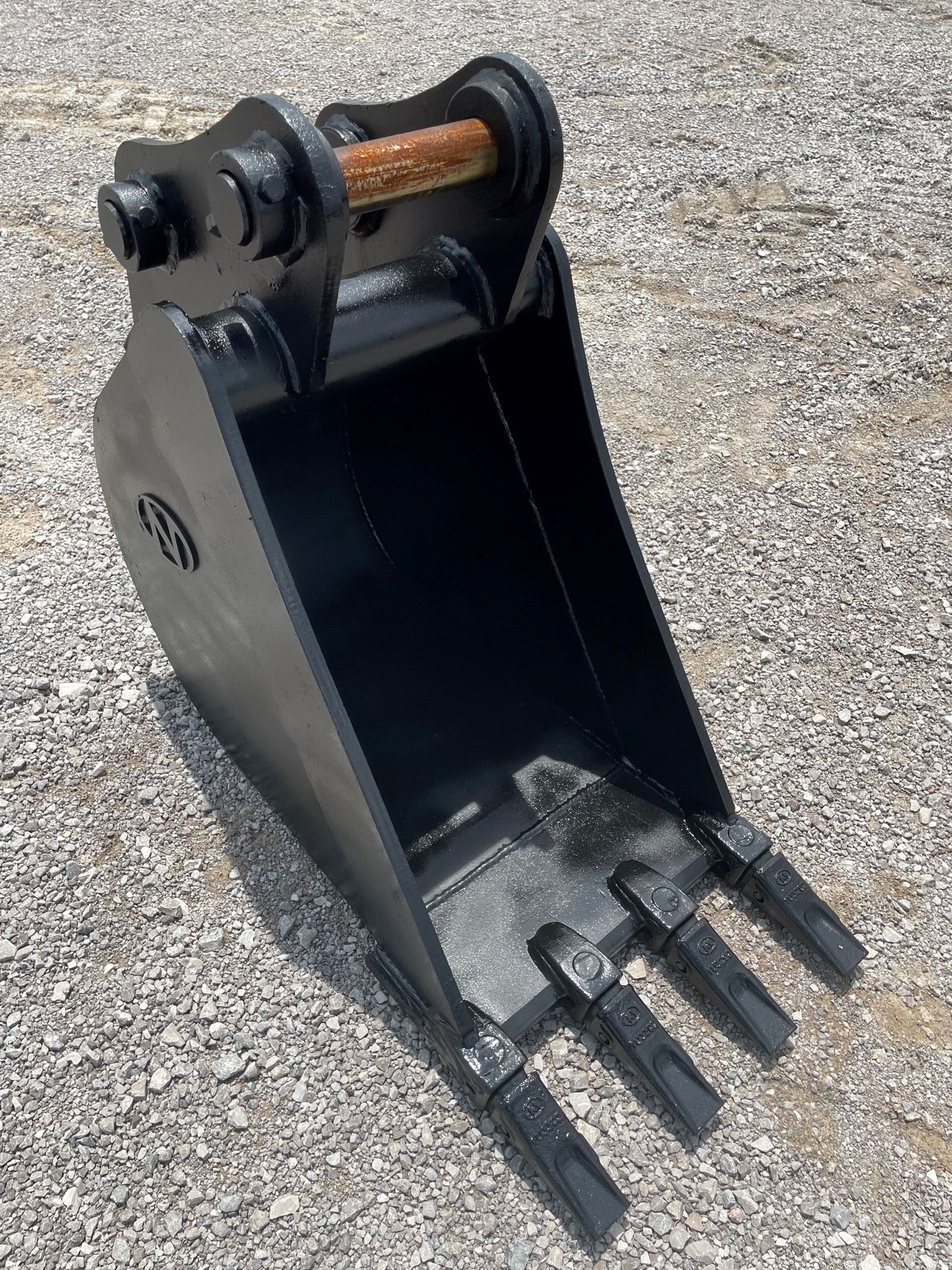 18" EXCAVATOR DIGGING BUCKET 50MM PIN Photo 2 Thumbnail