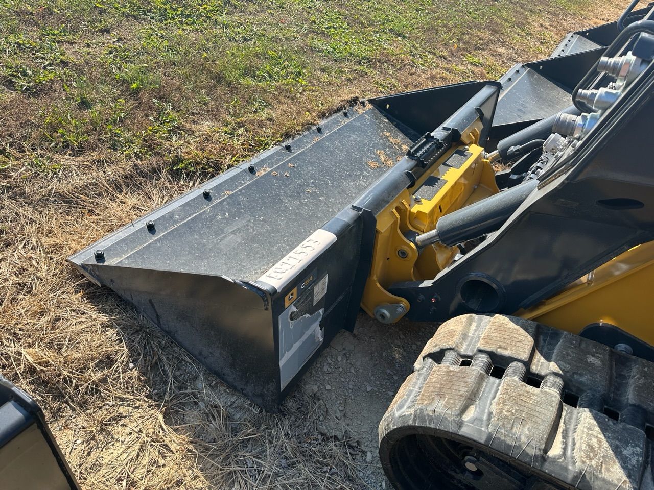 84" BUCKET FOR 333P Photo 4 Thumbnail