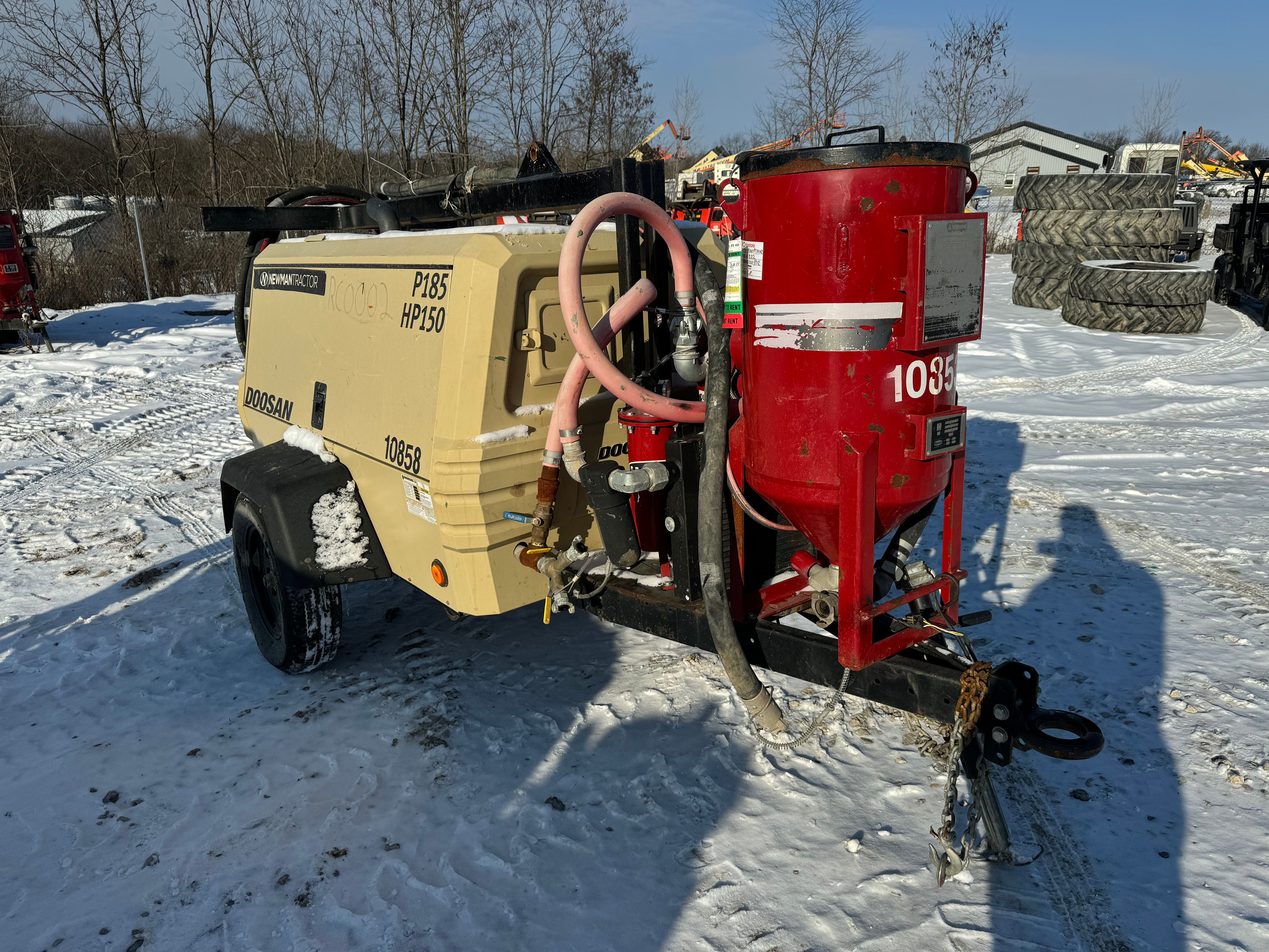 2023 DOOSAN P185 Photo 1 Thumbnail