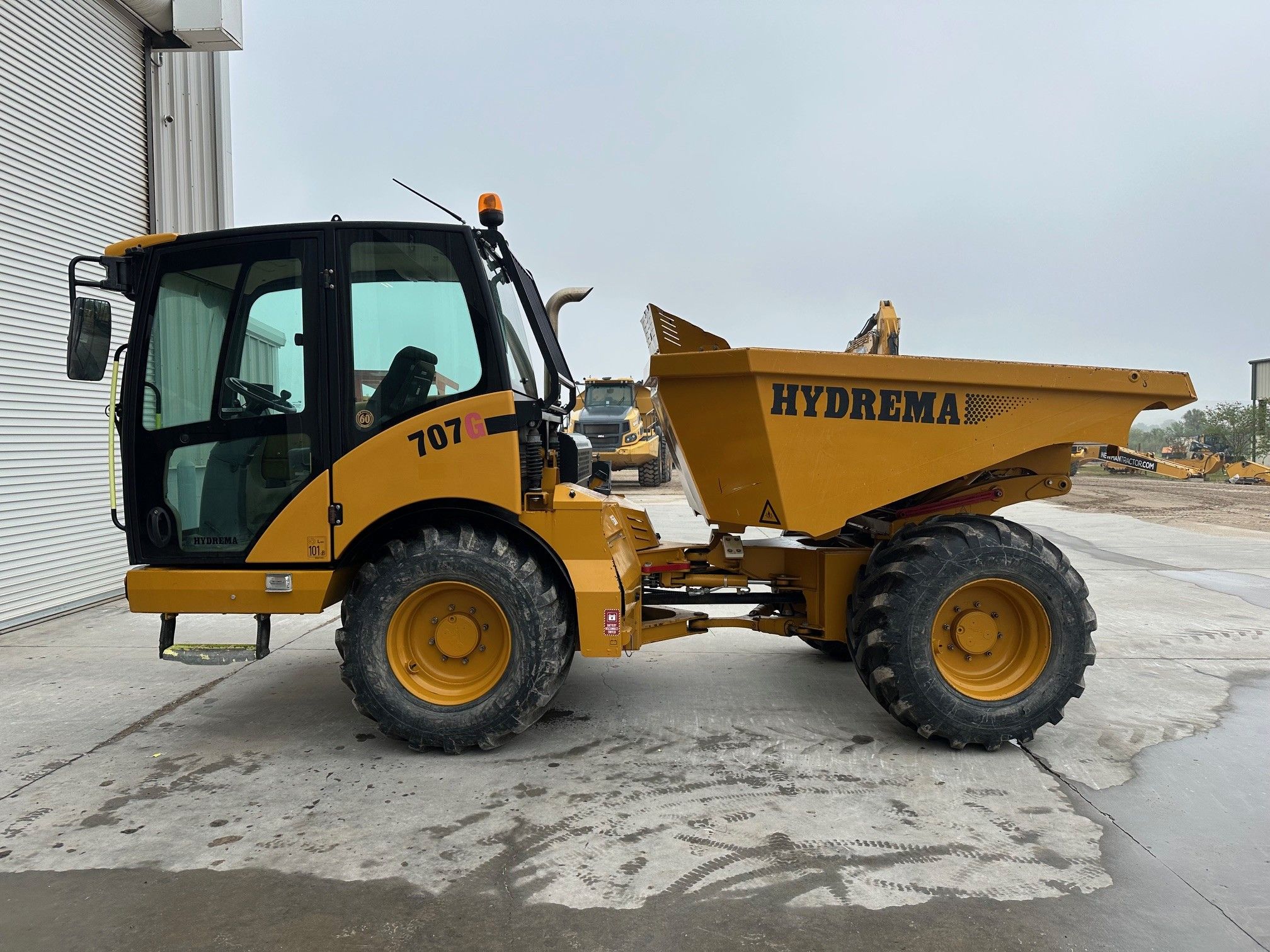 2020 HYDREMA 707G Photo 2 Thumbnail