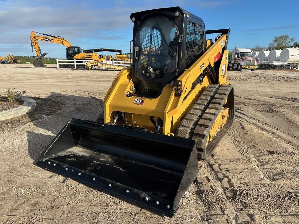 2024 CAT 299D3 Photo 1