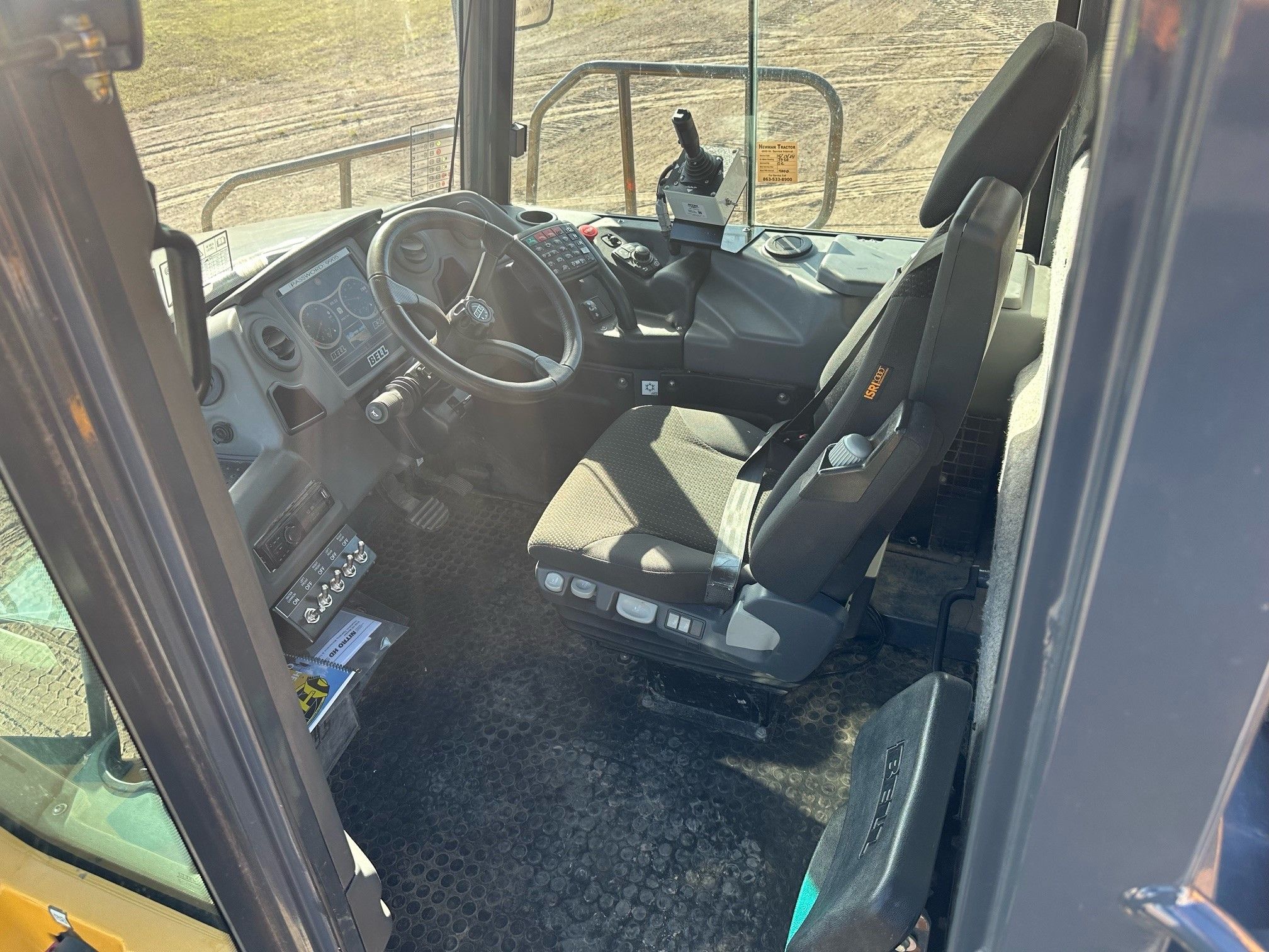 2021 BELL B30E Photo 6 Thumbnail