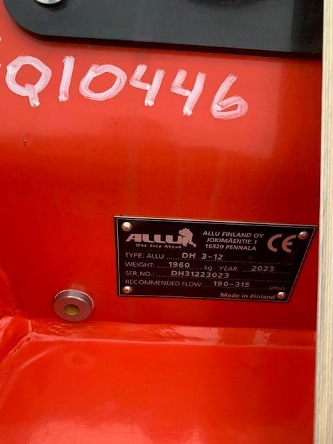 1.5 YD PADDING BUCKET Photo 5 Thumbnail