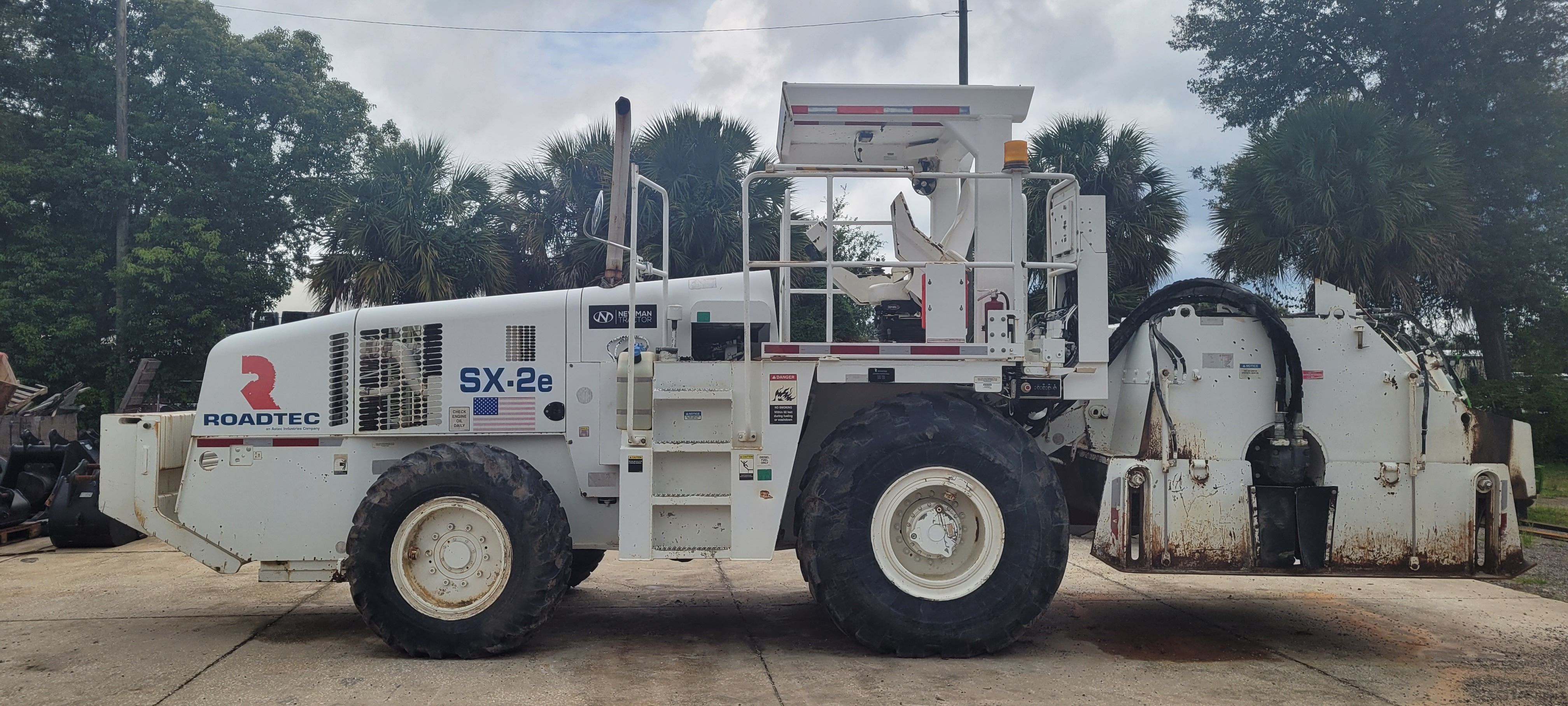 2015 ROADTEC SX2E Photo 2 Thumbnail