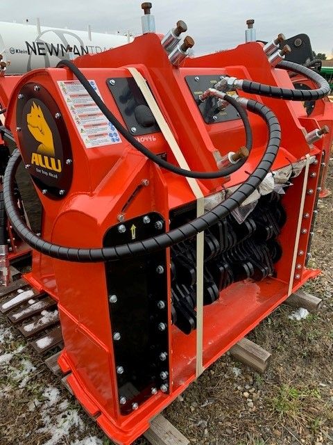 1.5 YD PADDING BUCKET Photo 1 Thumbnail