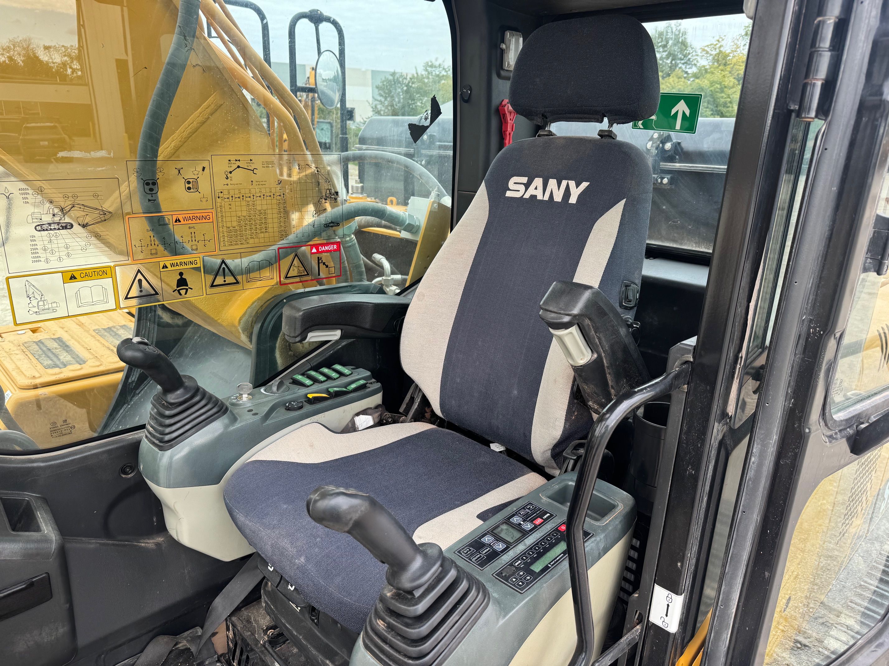 2023 SANY SY225C Photo 9 Thumbnail