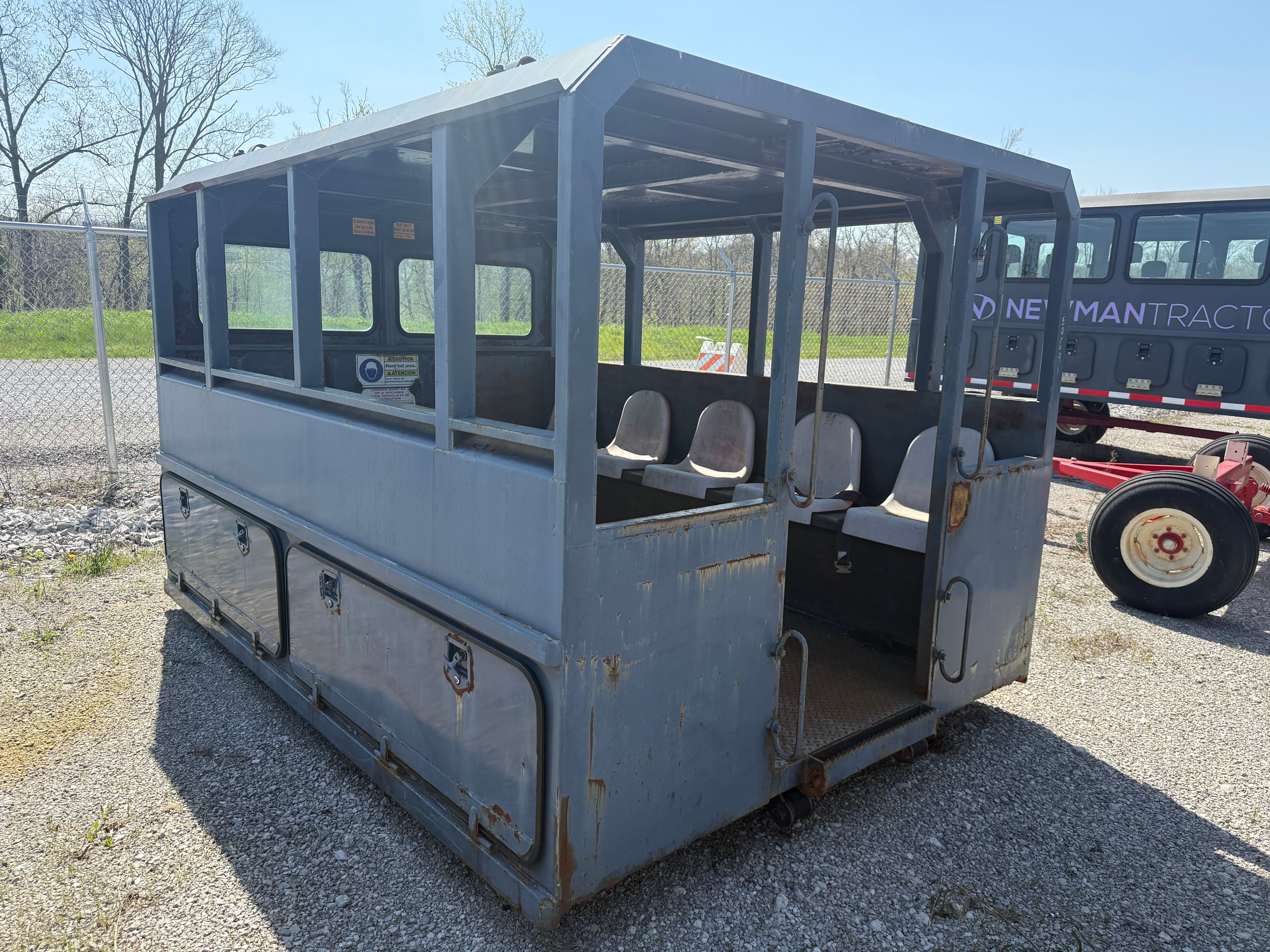 10-MAN PERSONNEL CARRIER, MST 800VD Photo 4 Thumbnail