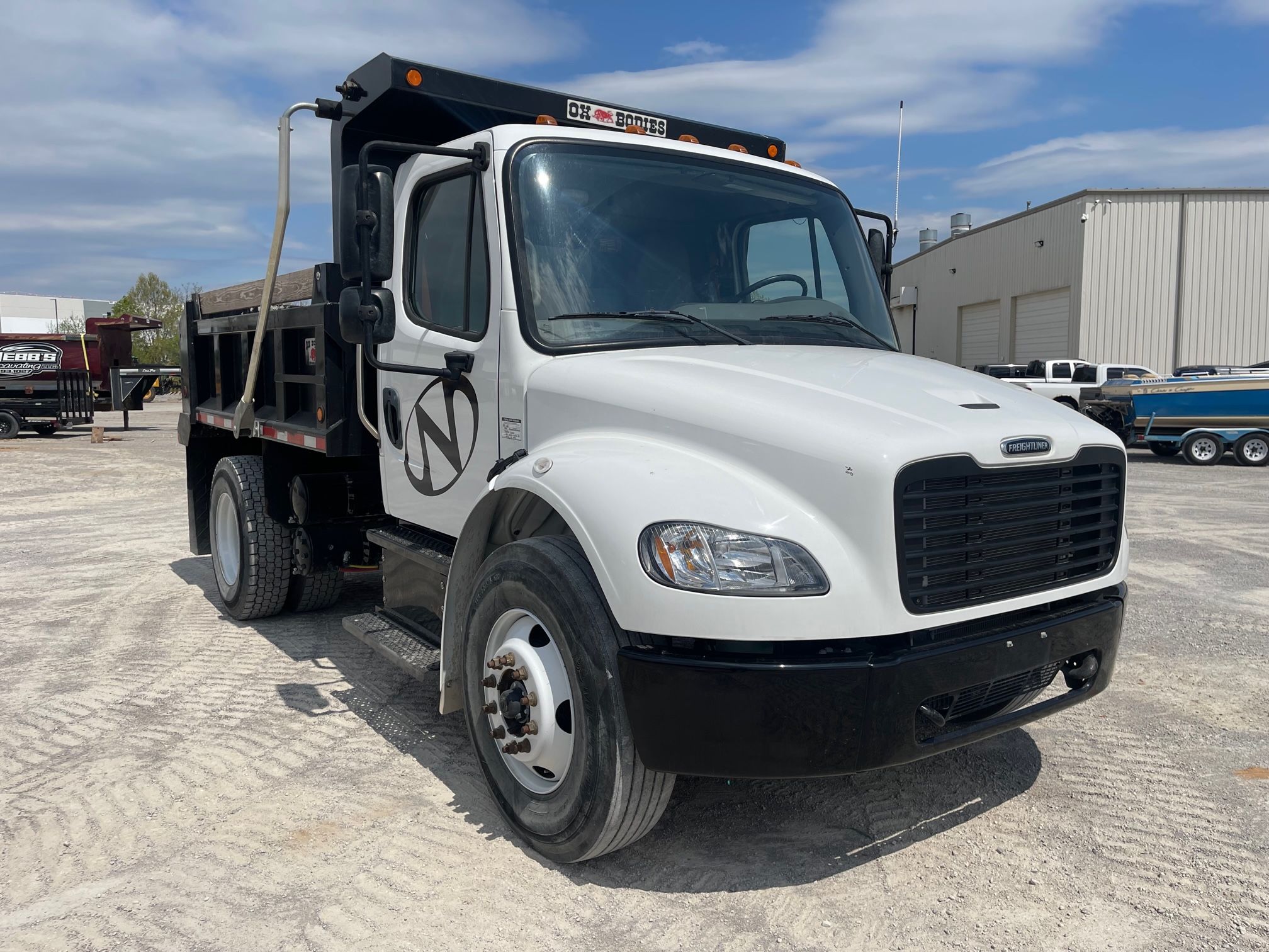 2021 FREIGHTLINER M2 106 Photo 4 Thumbnail