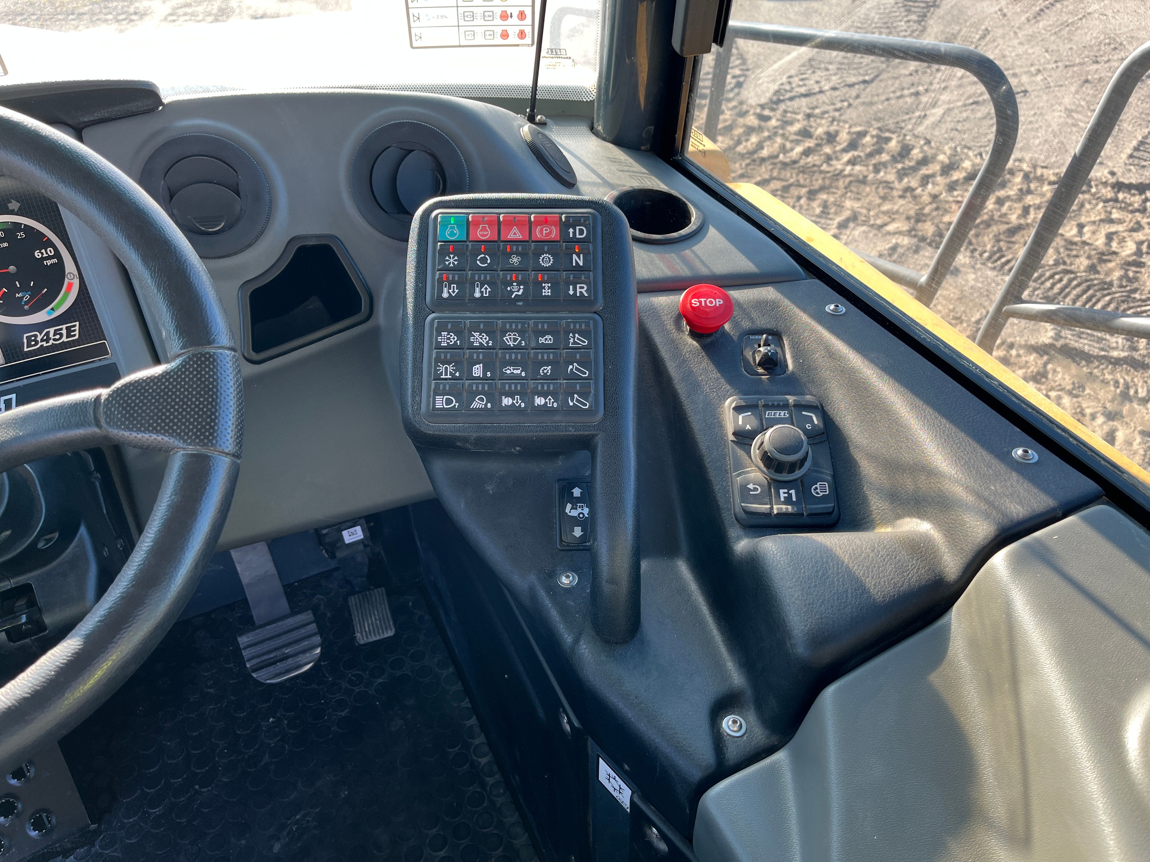 2025 BELL B45E Photo 10 Thumbnail