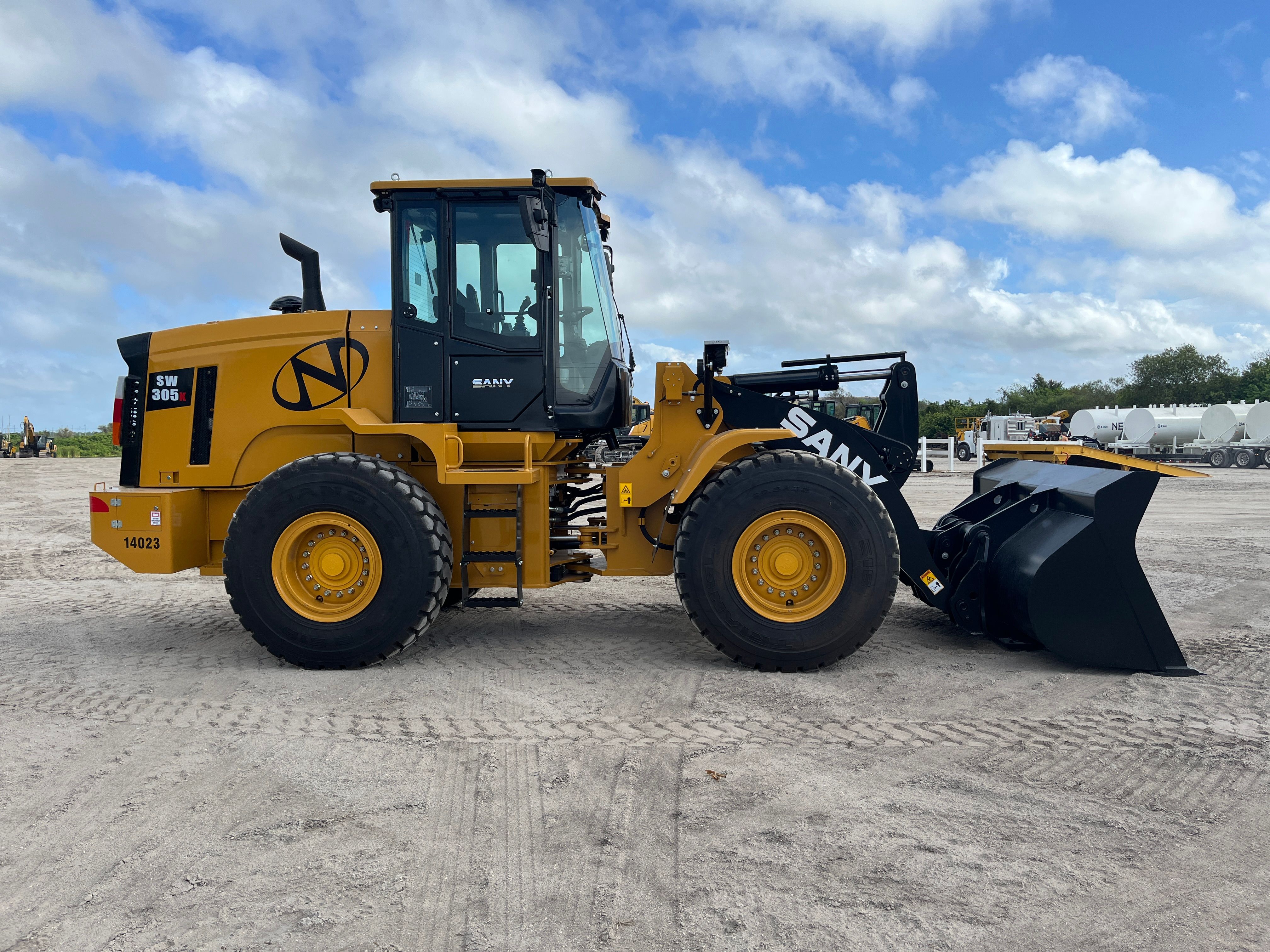 2025 SANY SW305K Photo 5 Thumbnail