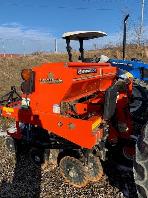 2022 LAND PRIDE 3P606NT NO TILL DRILL 6' Photo 4 Thumbnail