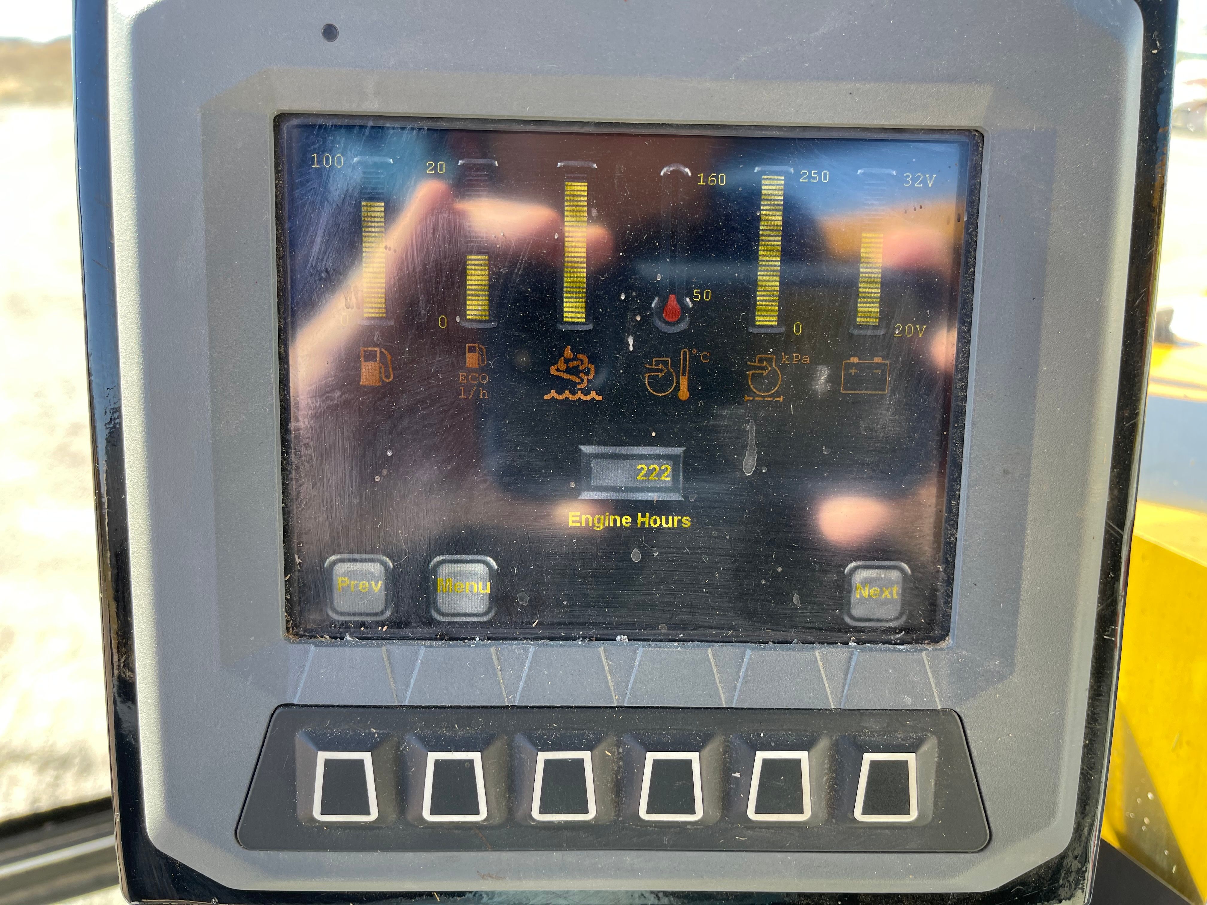 2018 MOROOKA MST 1500VD Photo 10 Thumbnail