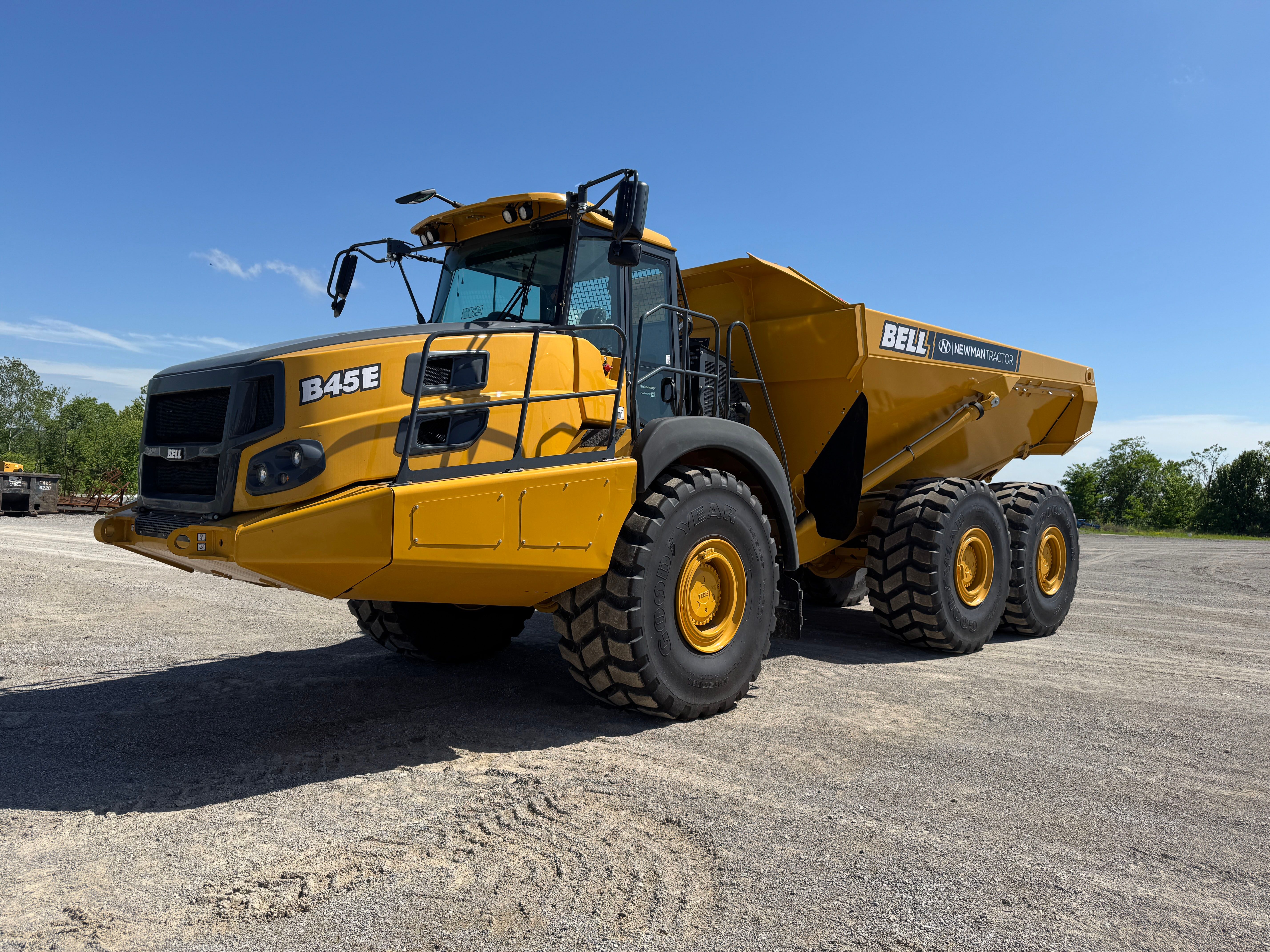 2025 BELL B45E Photo 1 Thumbnail