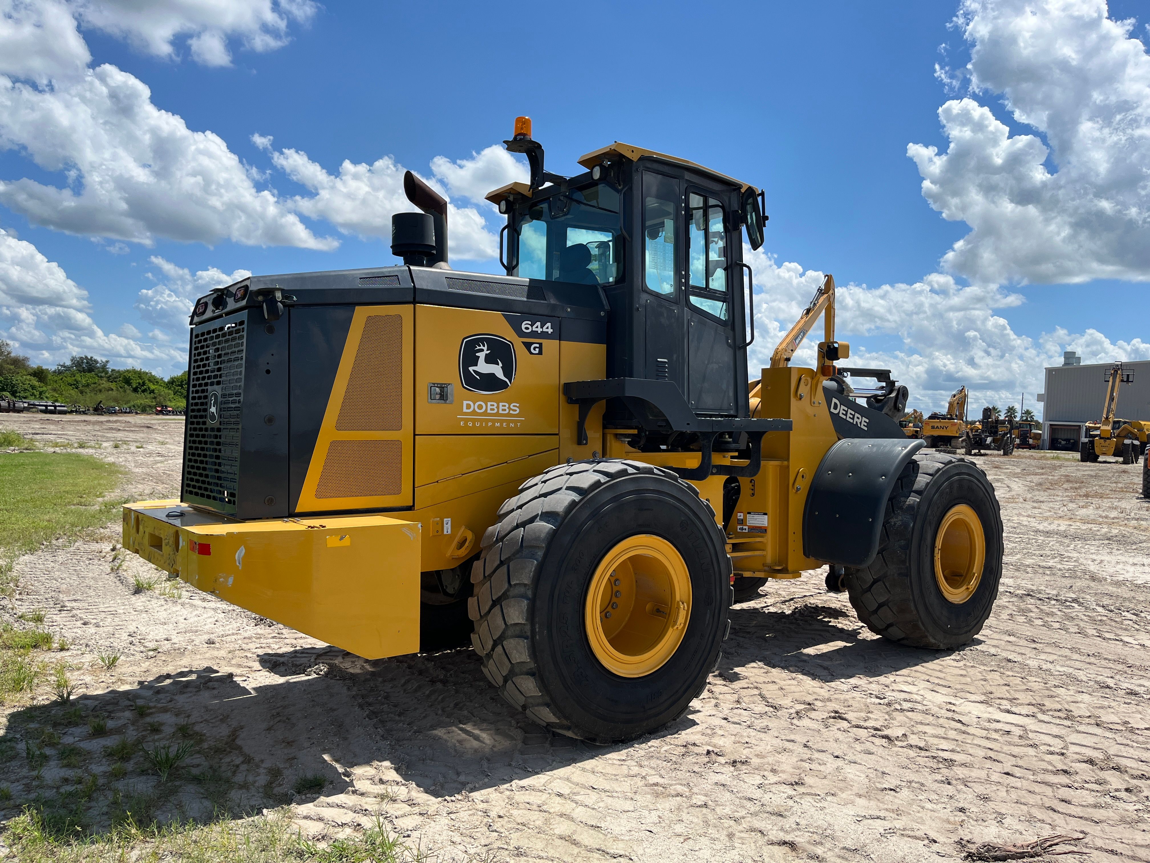  JOHN DEERE 644G Photo 4 Thumbnail