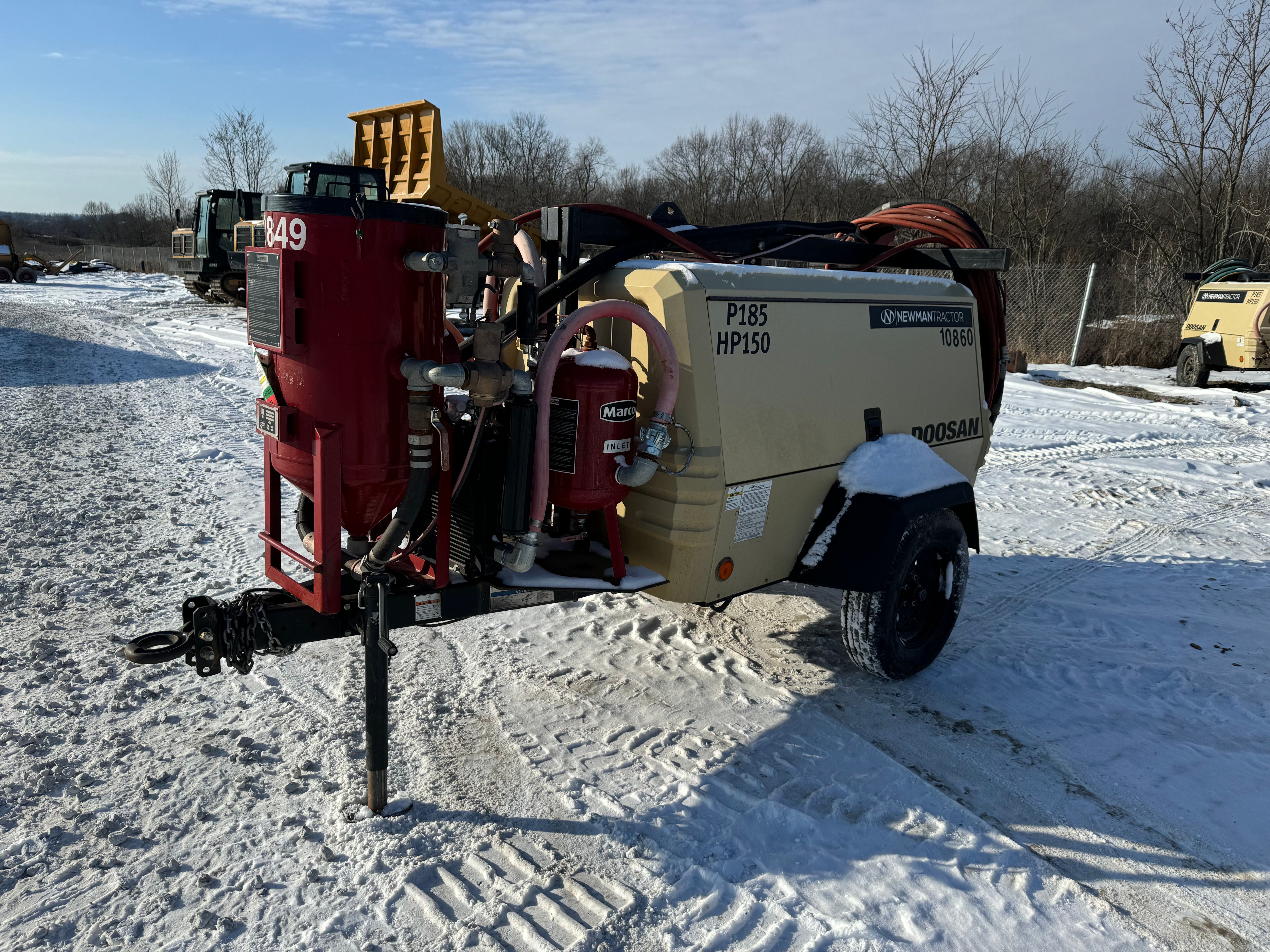 2023 DOOSAN P185 Photo 2 Thumbnail