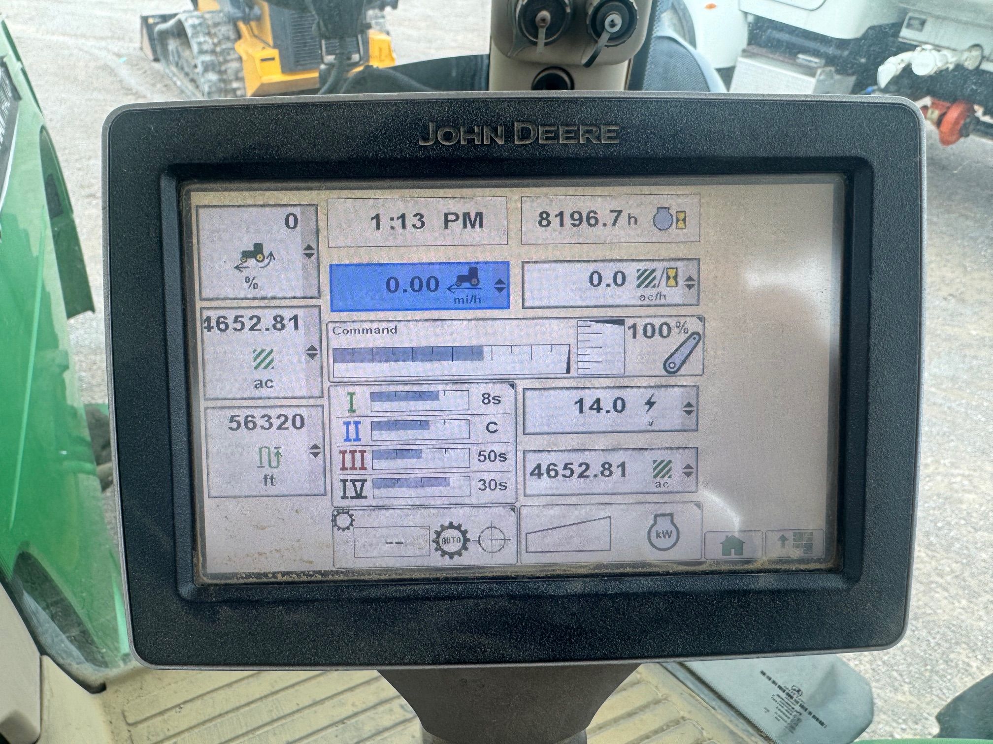 2014 JOHN DEERE 8285R Photo 8 Thumbnail