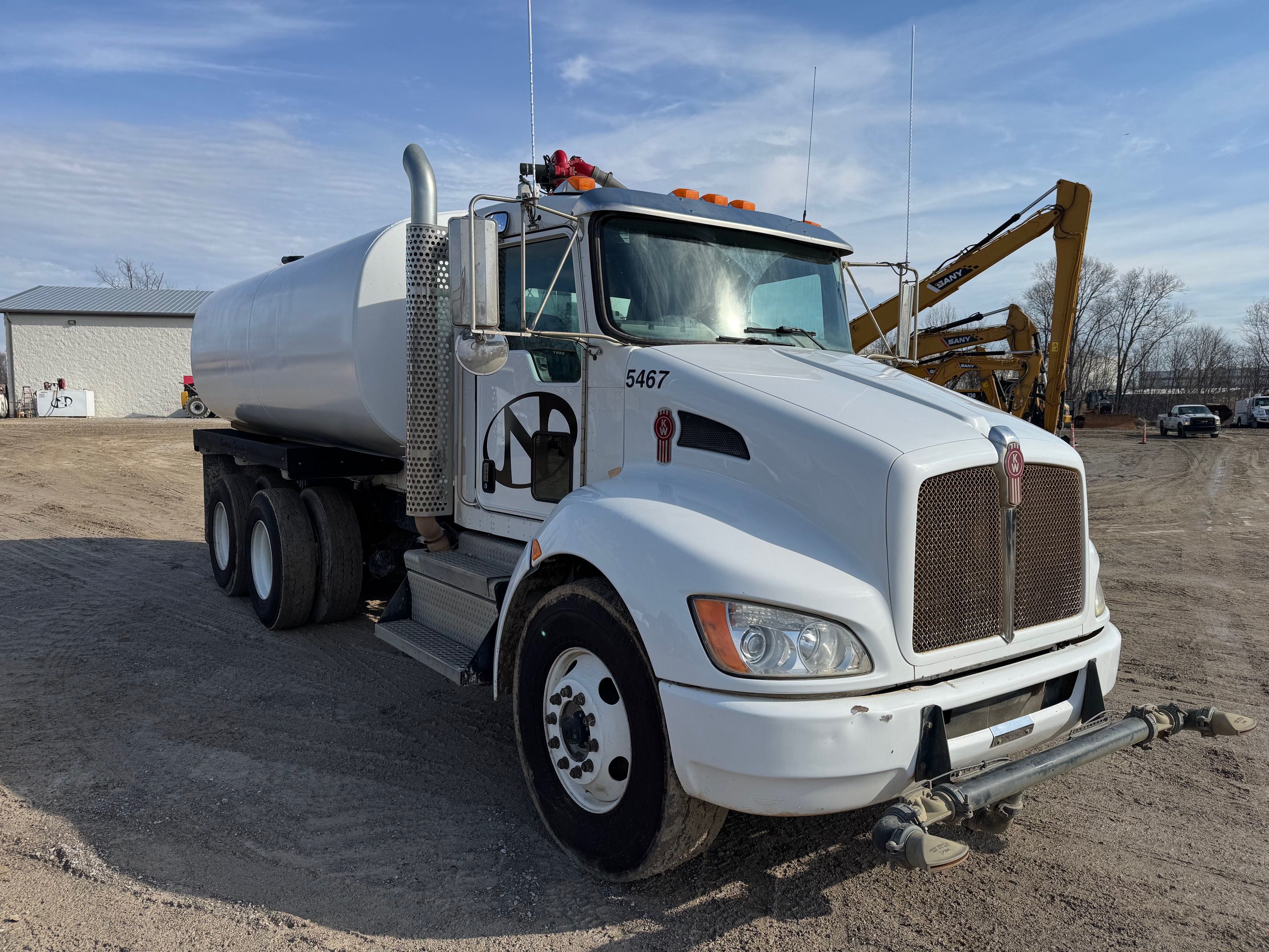 2020 KENWORTH T370 WATER Photo 4 Thumbnail