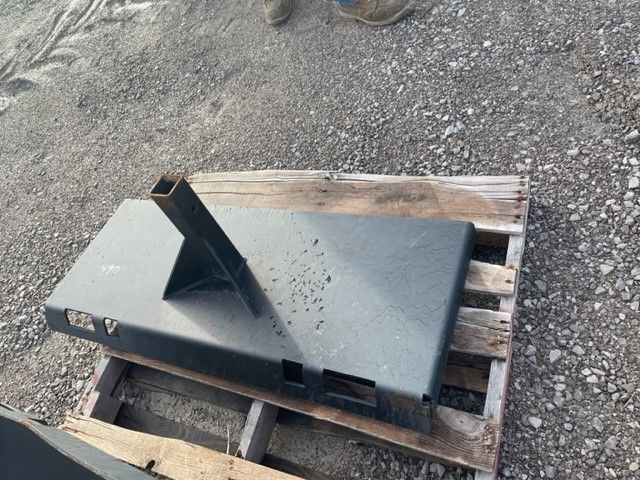 SKID STEER TRAILER HITCH ATTACHMENT Photo 3 Thumbnail